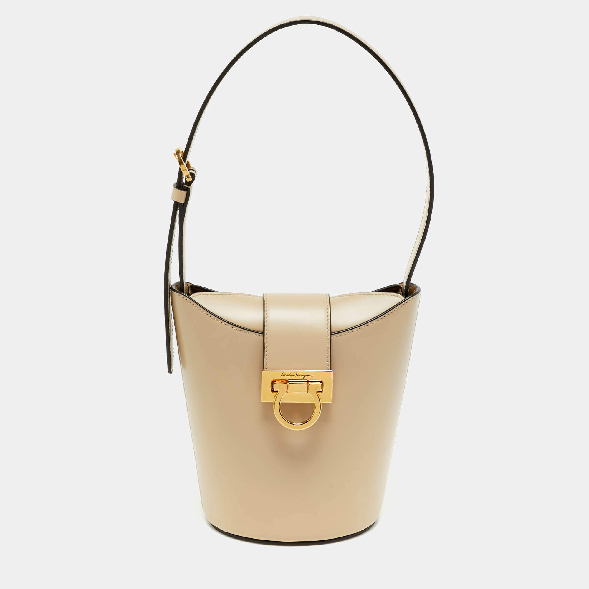 Pre Owned حقيبة كتف سالفاتوري فيراغامو تريفوليو جلد أملس بيج