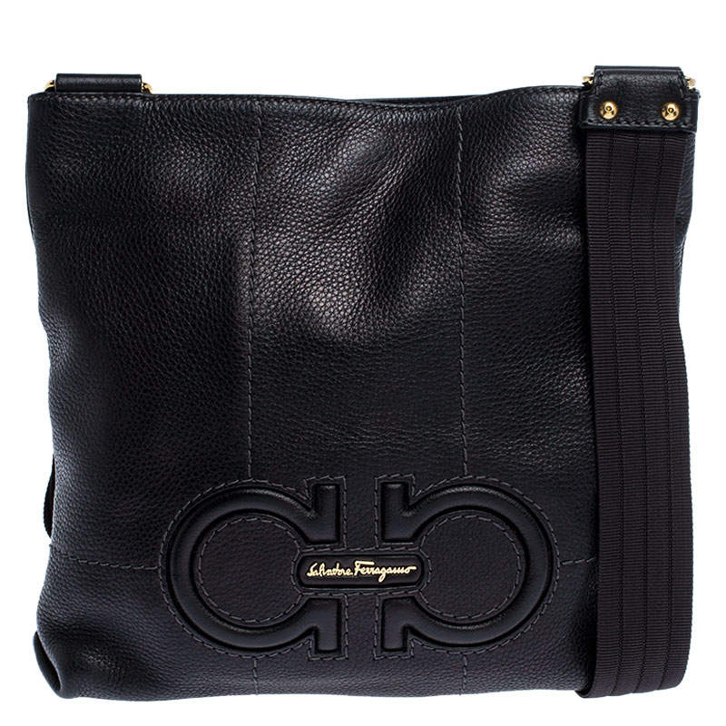 Pre Owned Salvatore Ferragamo Black Leather Messenger Bag