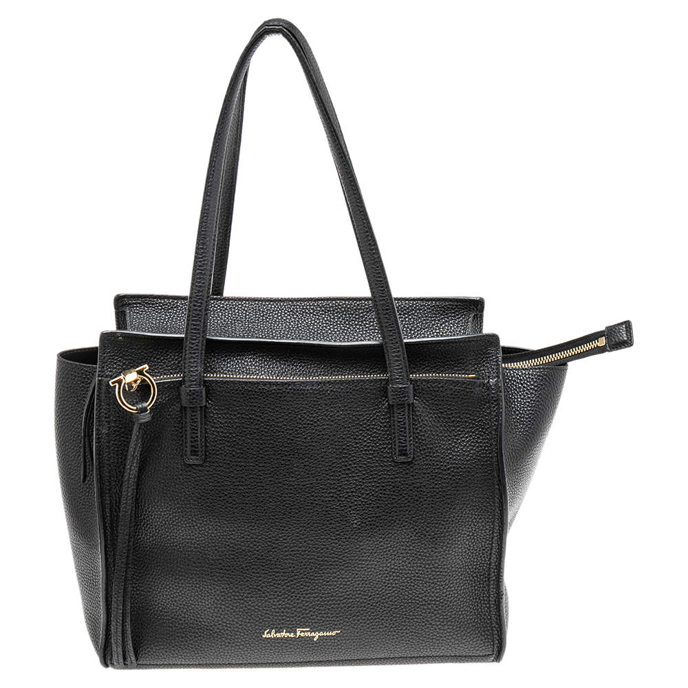 Pre Owned حقيبة يد سالفاتوري فيراغامو أمي متوسطة جلد حٌبيبي سوداء