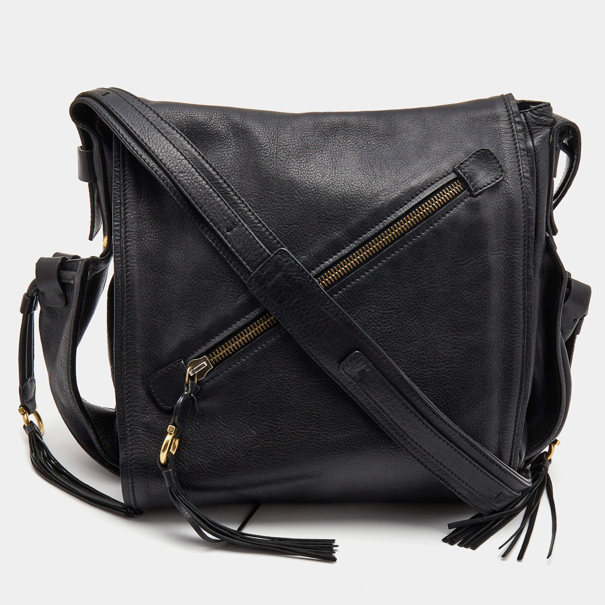 Pre Owned Salvatore Ferragamo Black Leather Messenger Bag