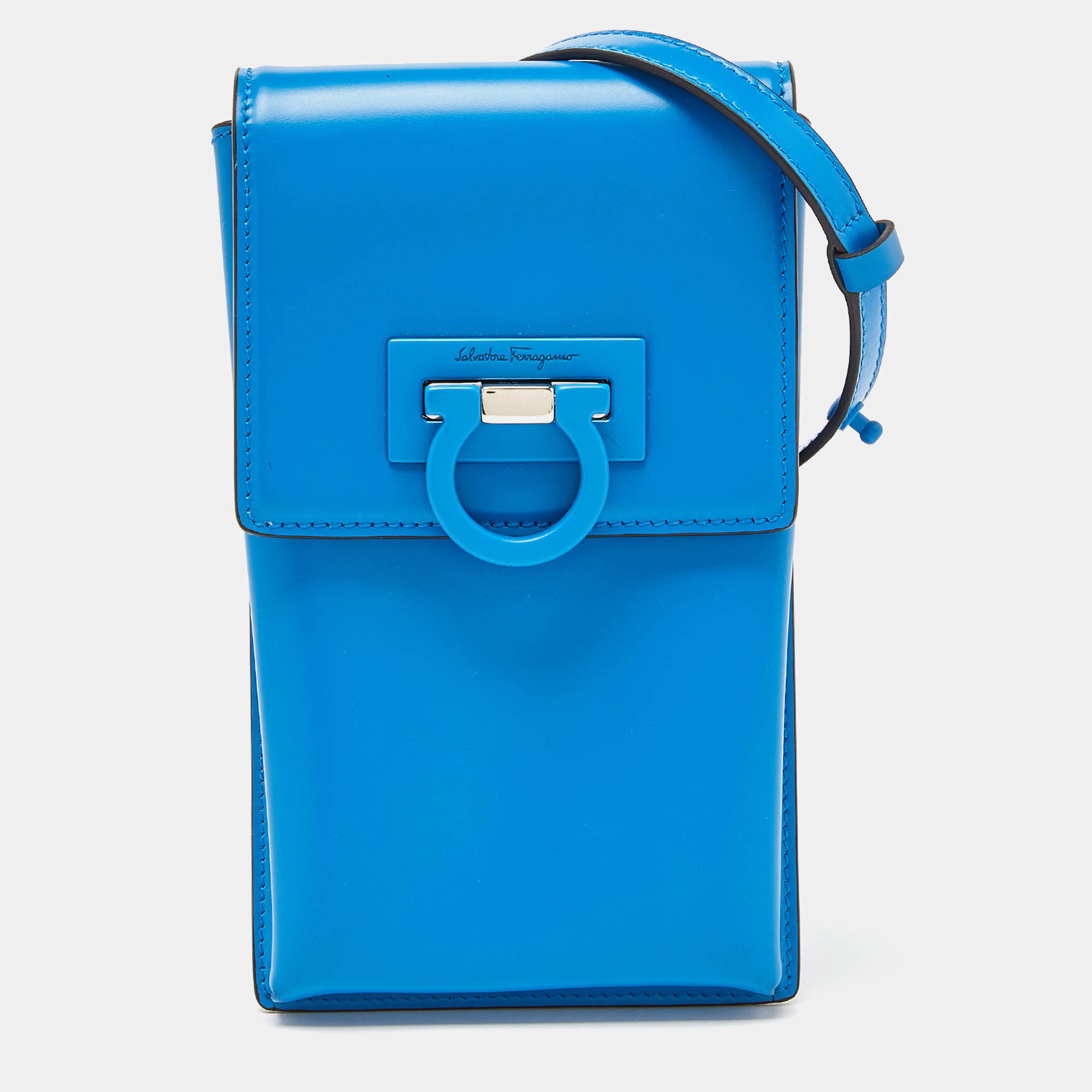 Pre Owned Salvatore Ferragamo Blue Leather Trifolio Phone Holder Crossbody Bag
