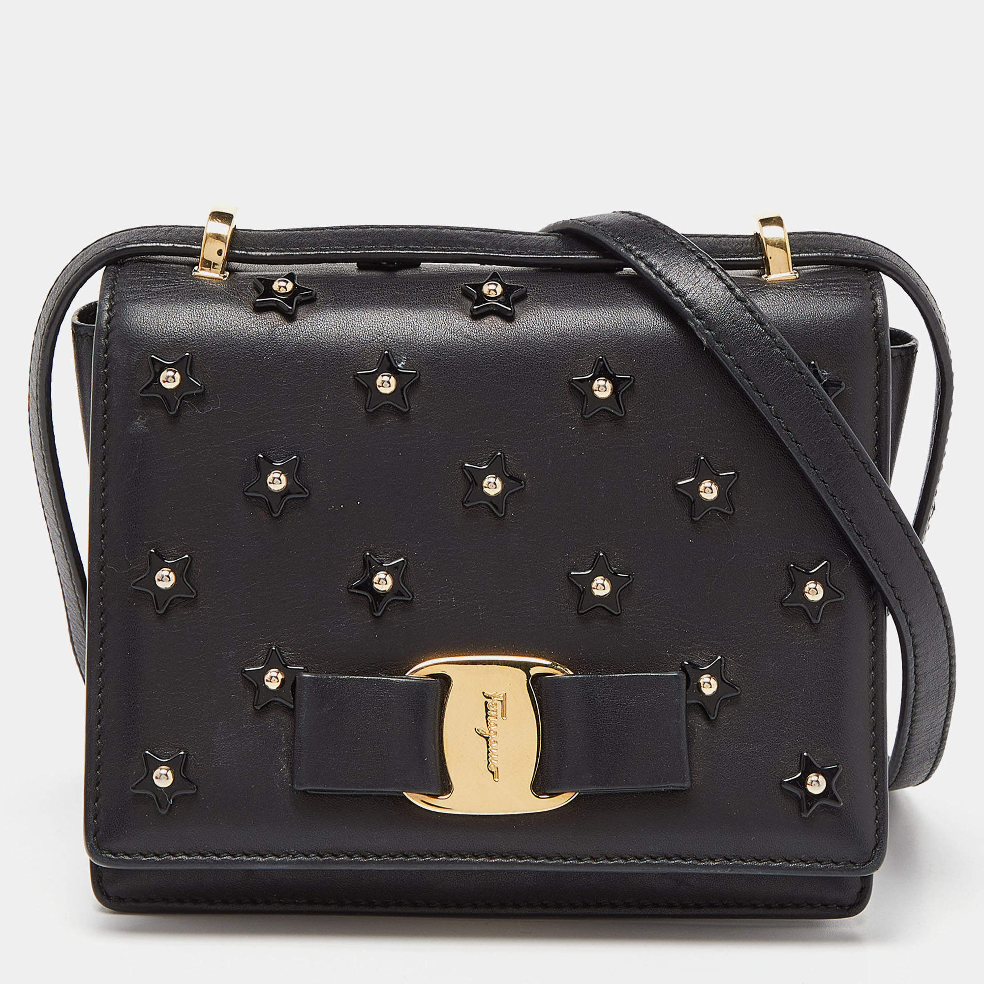 Pre Owned Salvatore Ferragamo Black Leather Vara Bow Embellished Crossbody Bag