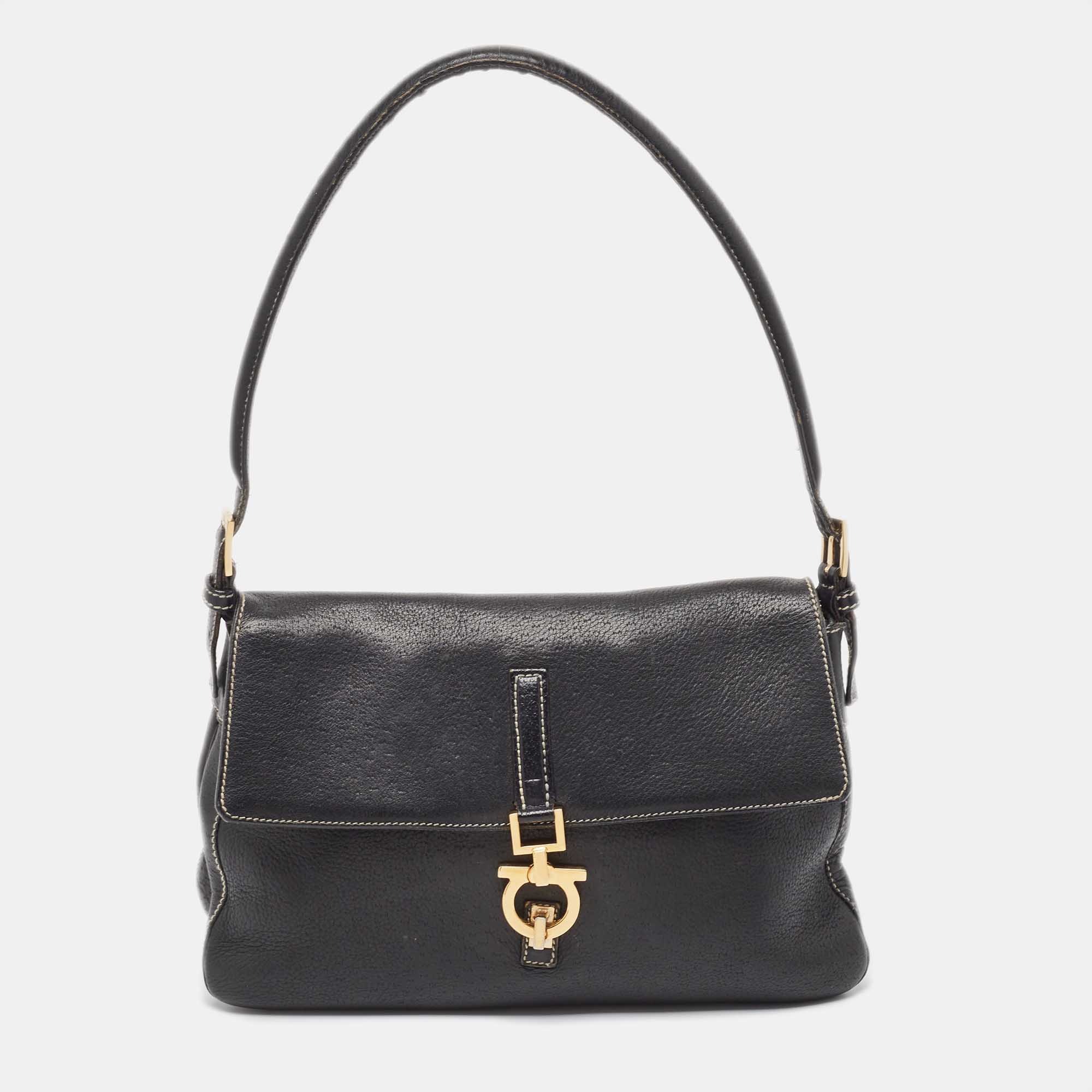 Pre Owned Salvatore Ferragamo Black Leather Gancio Hobo