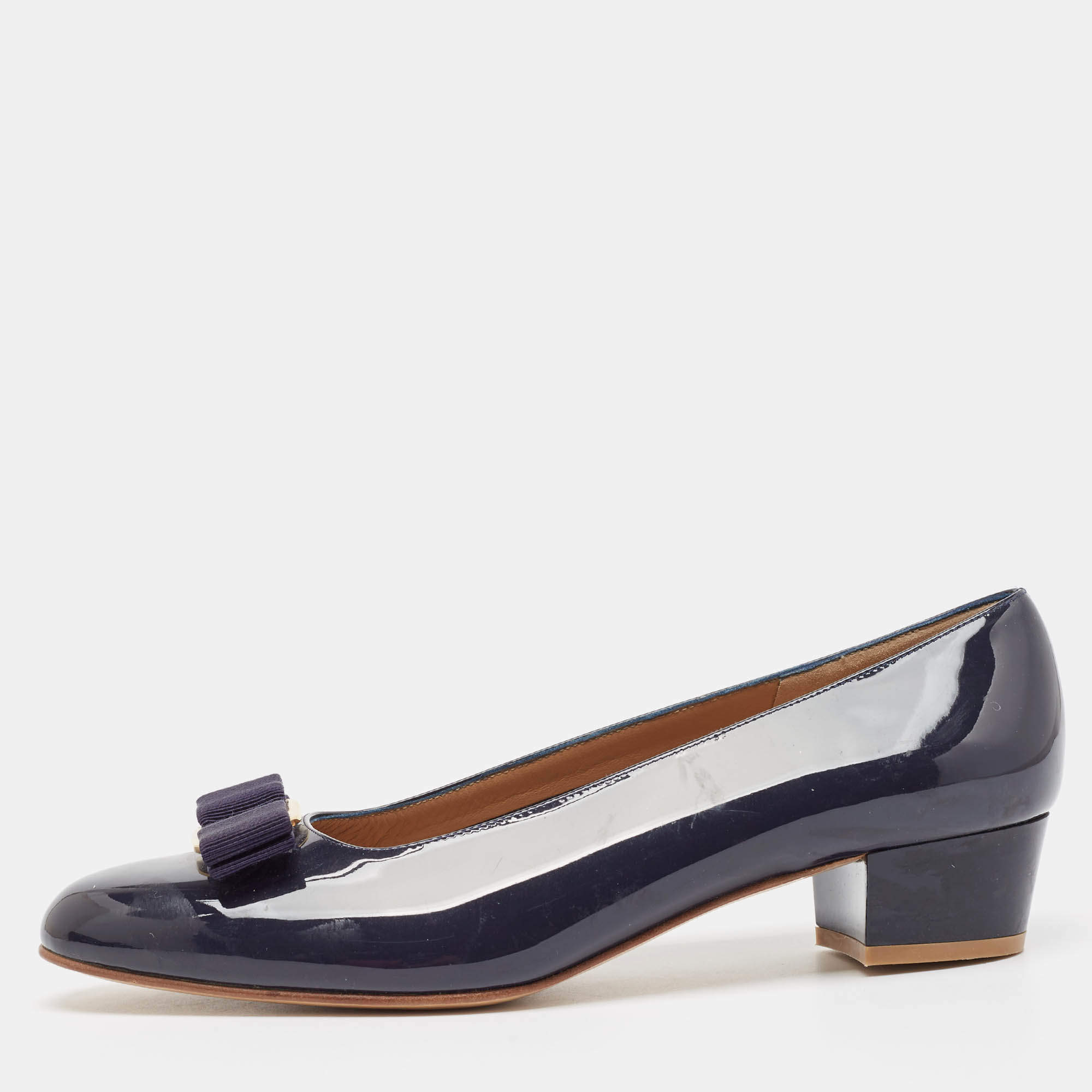 Pre Owned Salvatore Ferragamo Navy Blue Patent Leather Vara Bow Pumps Size 39