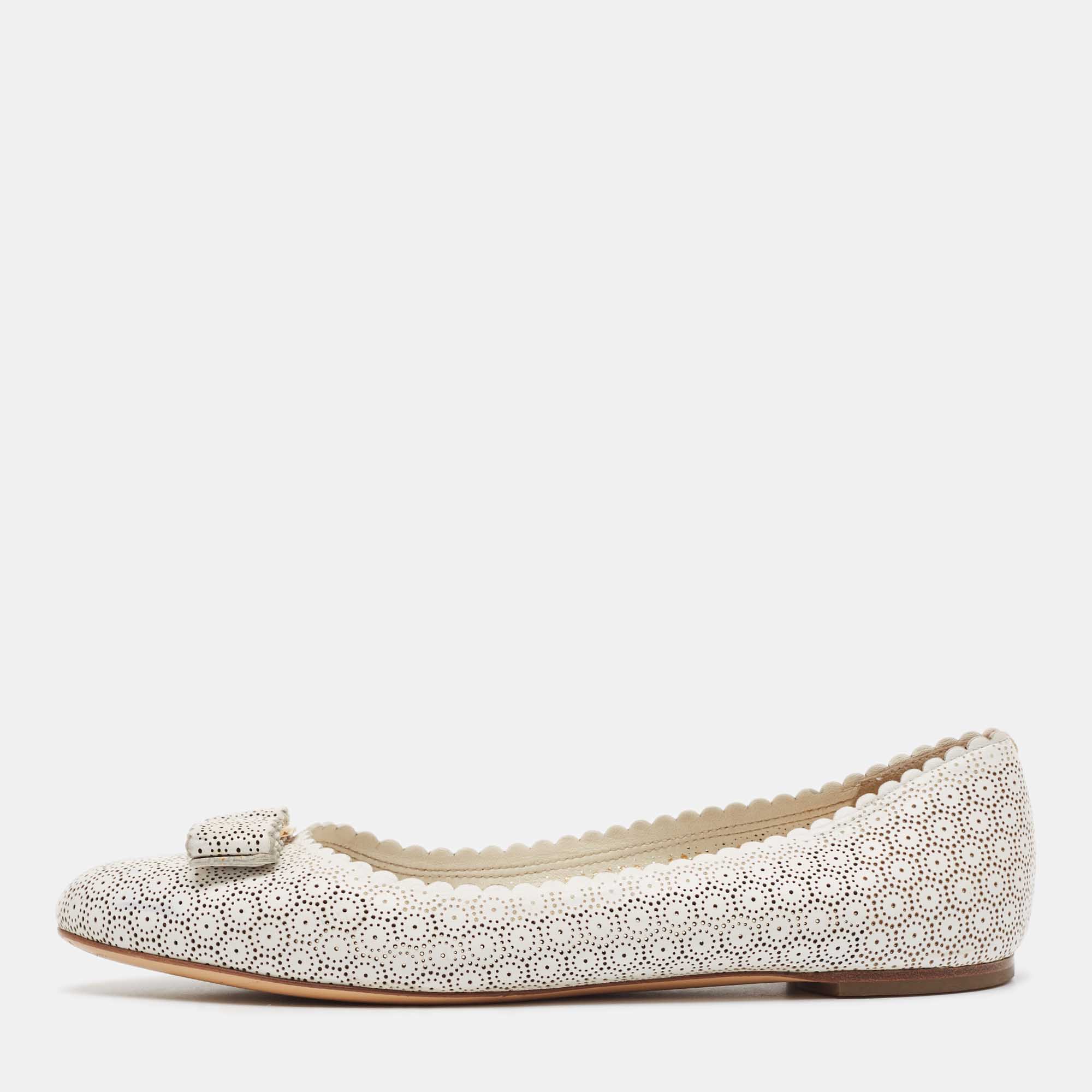 مملوكة مسبقًا Salvatore Ferragamo White Perforated Leather Varina Ballet Flats Size 39.5