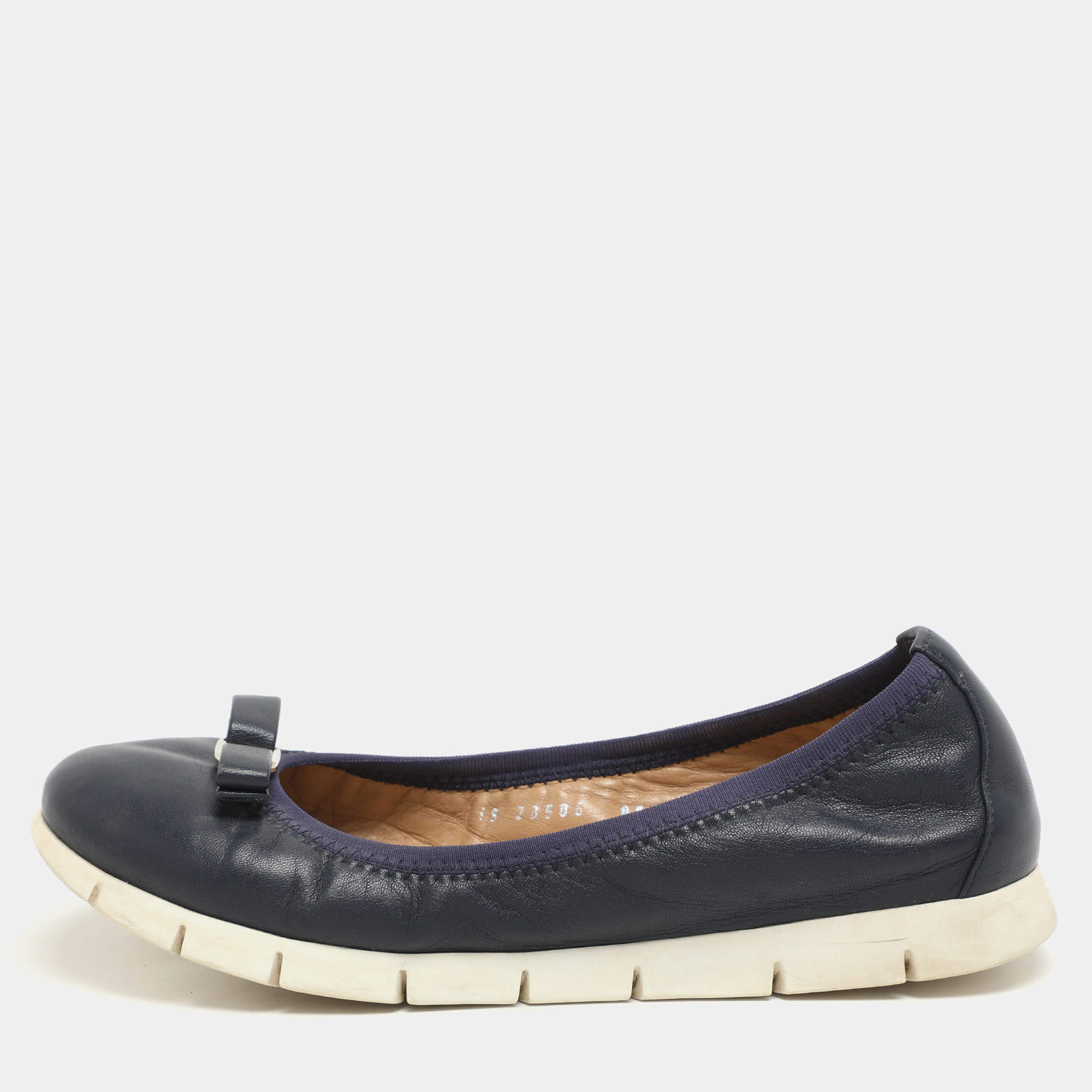 Salvatore Ferragamo Navy Blue Leather Vara Bow Ballet Flats Size 37.5
