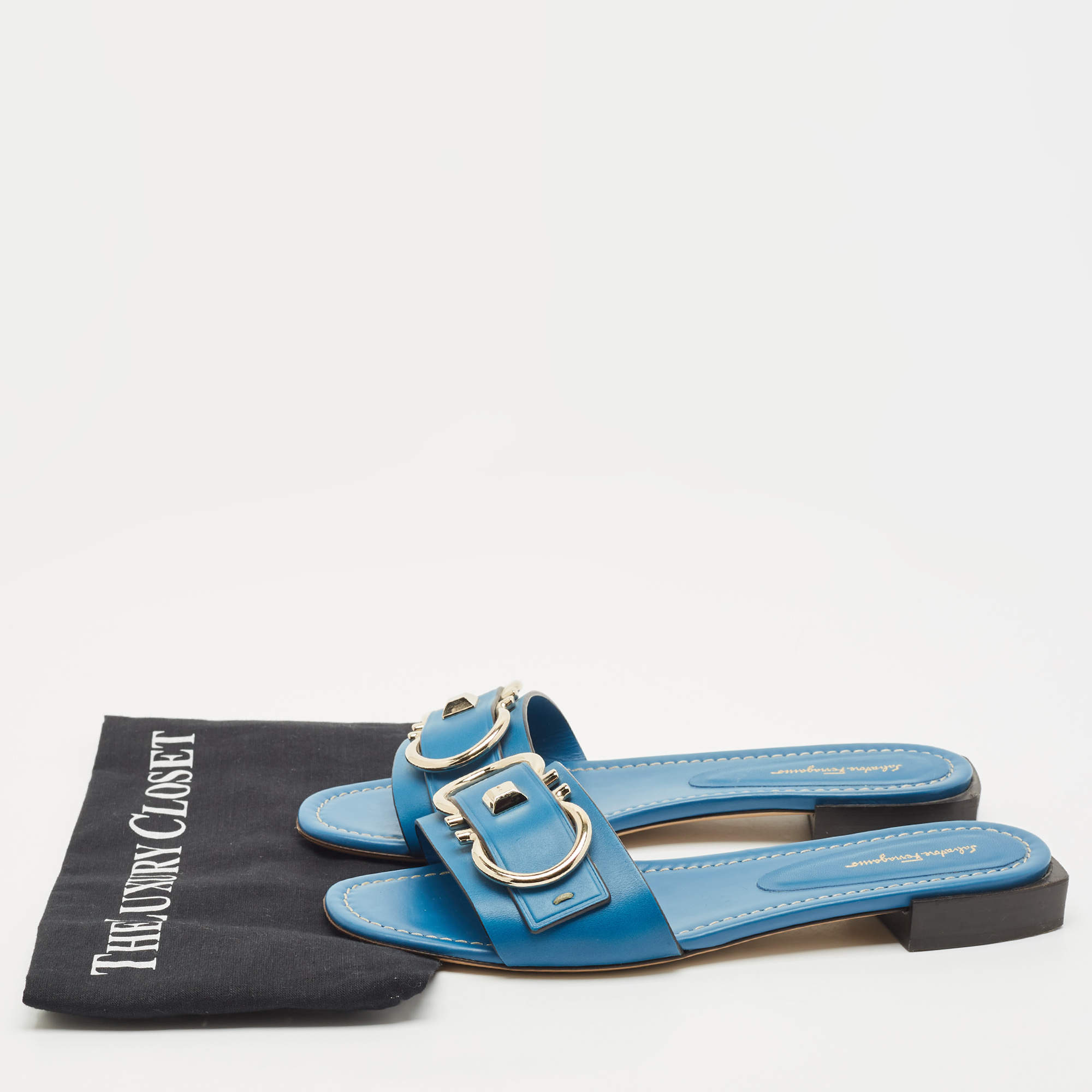 Pre Owned Salvatore Ferragamo Blue Leather Gancini Flat Slides Size 39.5