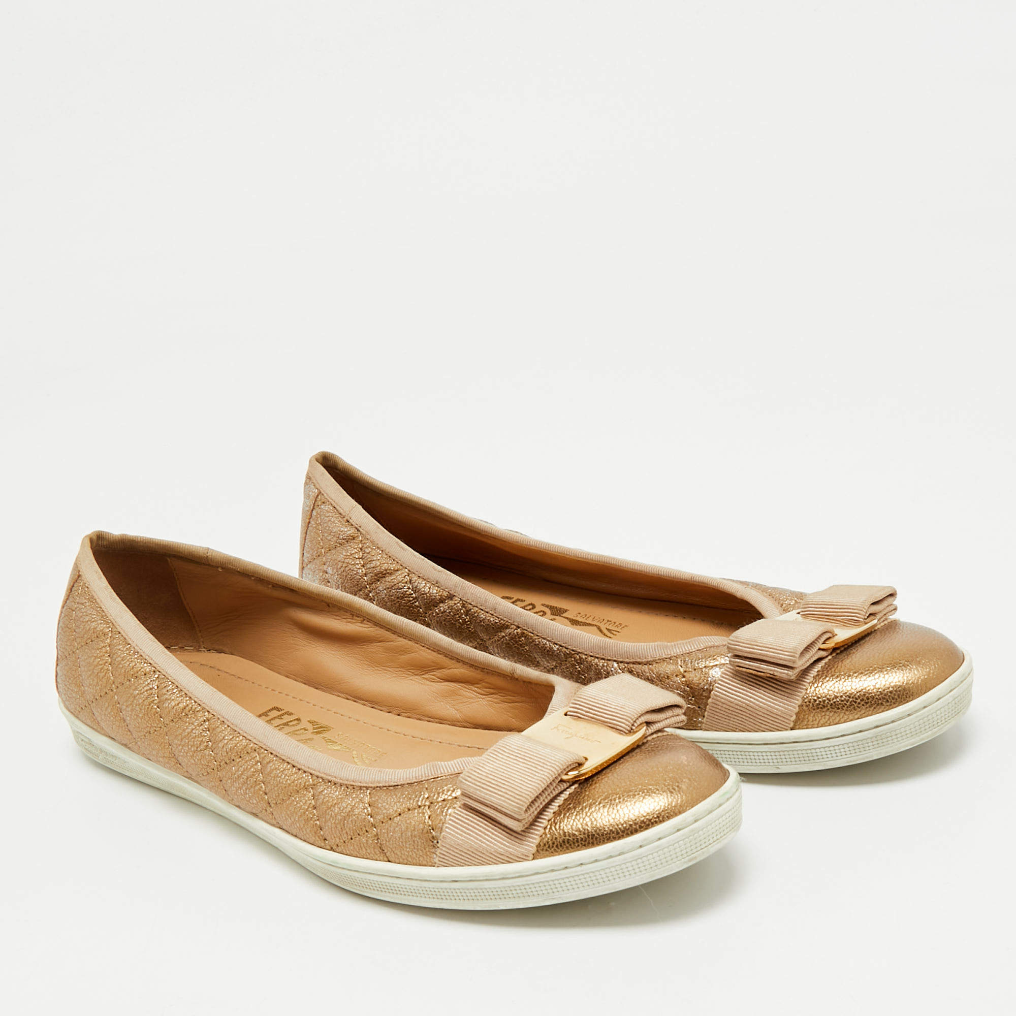 サンダル・ミュール Salvatore Ferragamo Flat shoes LISSCUOIO One Color Ferragamo | Ballerina new blush leather flats | Savannahs