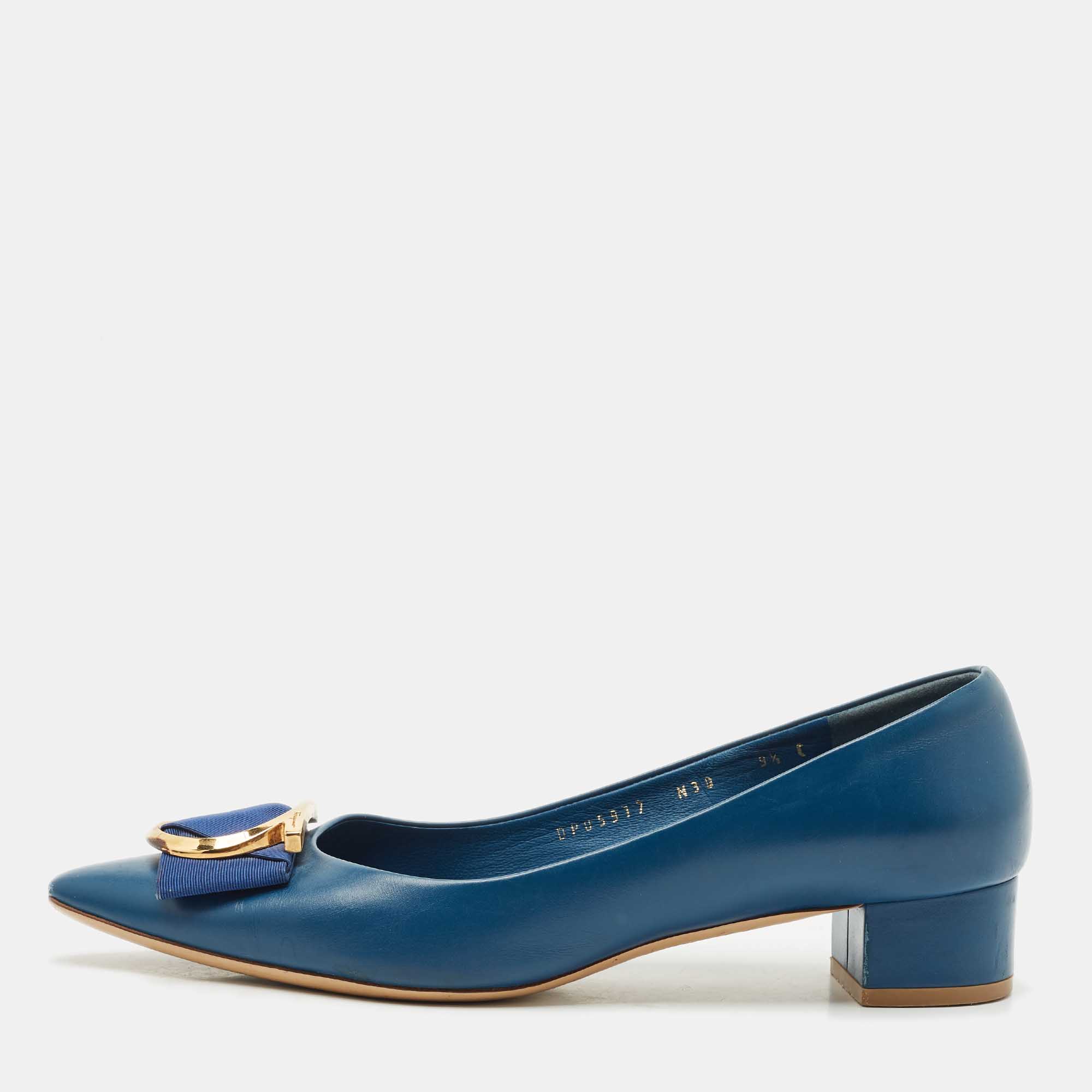 Pre Owned Salvatore Ferragamo Blue Leather Ezia Pumps Size 40