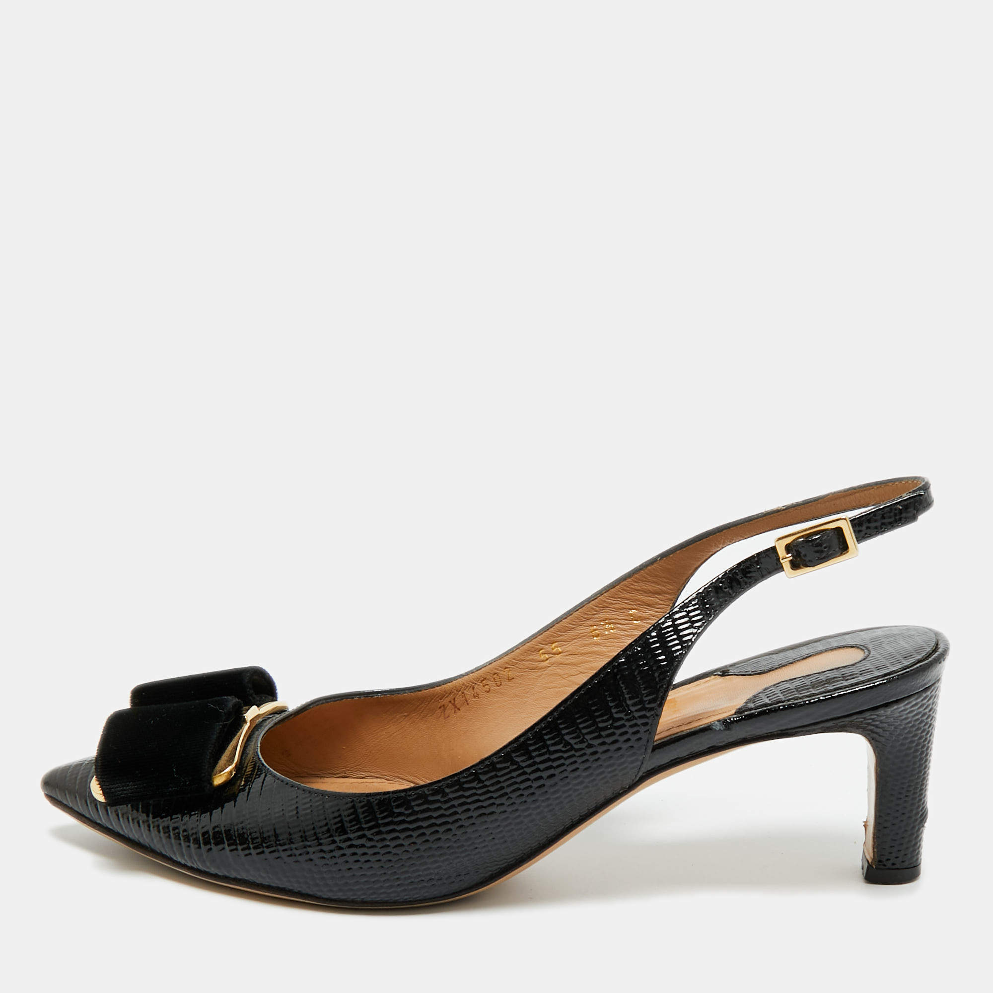 Pre Owned Salvatore Ferragamo Black Lizard Embossed Leather Vara Bow Slingback Pumps Size 37