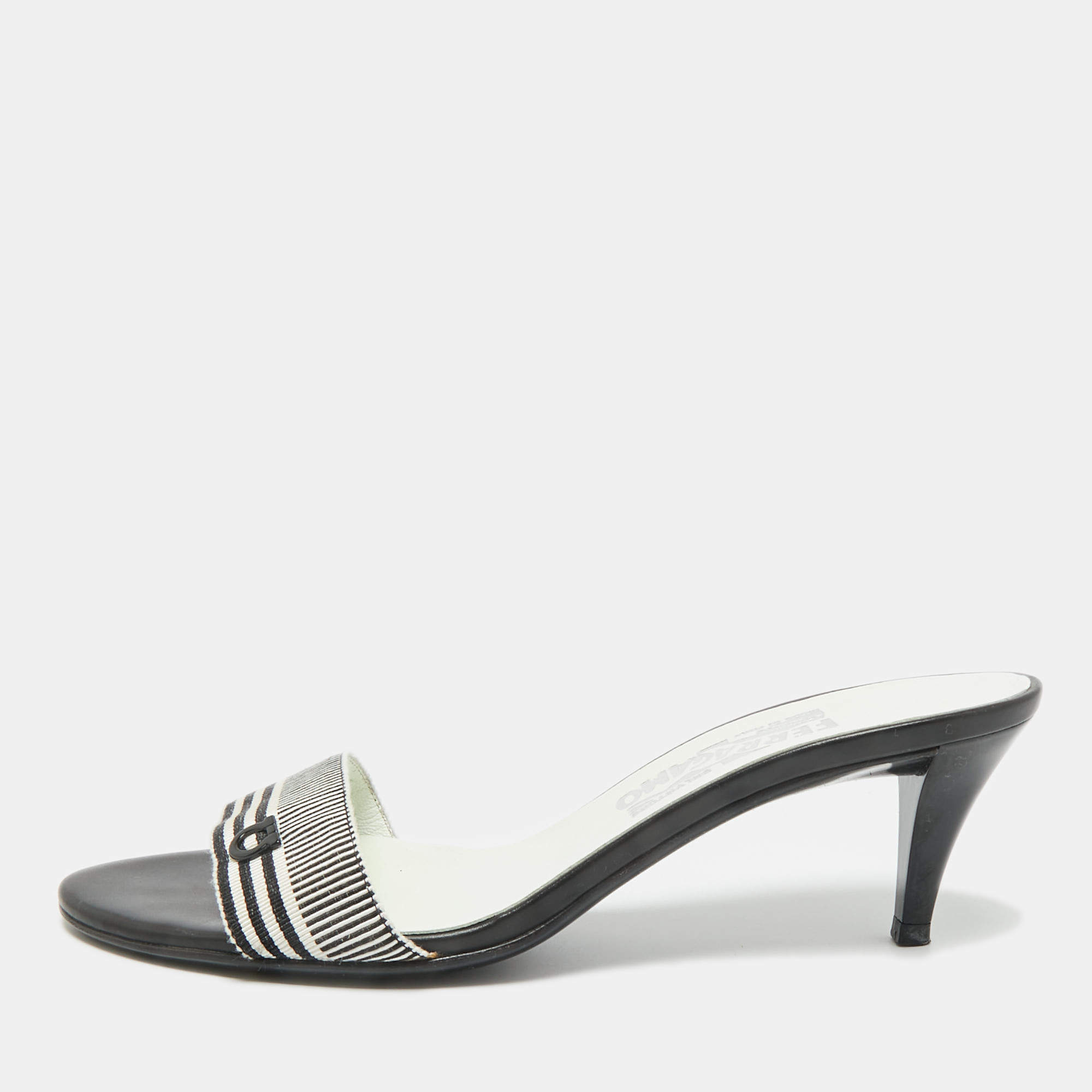 Pre Owned Salvatore Ferragamo Black/White Canvas Slide Sandals Size 37