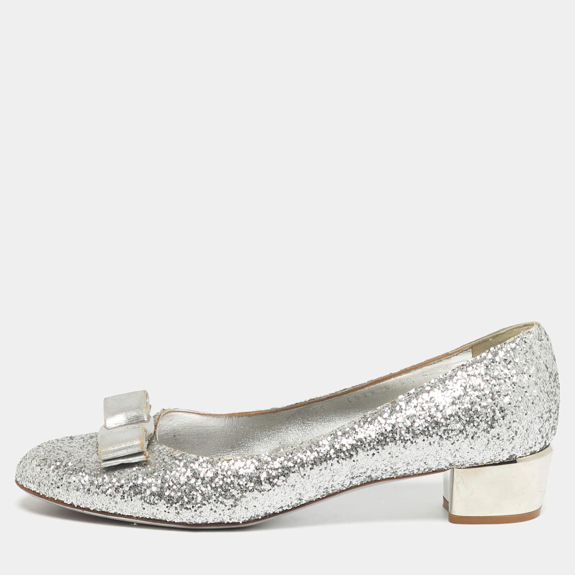 Pre Owned Salvatore Ferragamo Silver Canvas and Leather Garda Block Heel Pumps Size 40