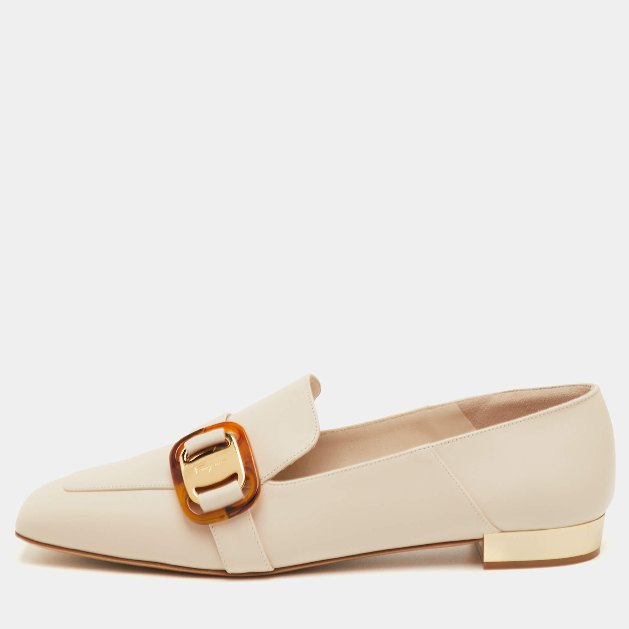 مملوكة مسبقًا حذاء لوفرز سالفاتوري فيراغامو جلد كريم سليب أون مقاس 41