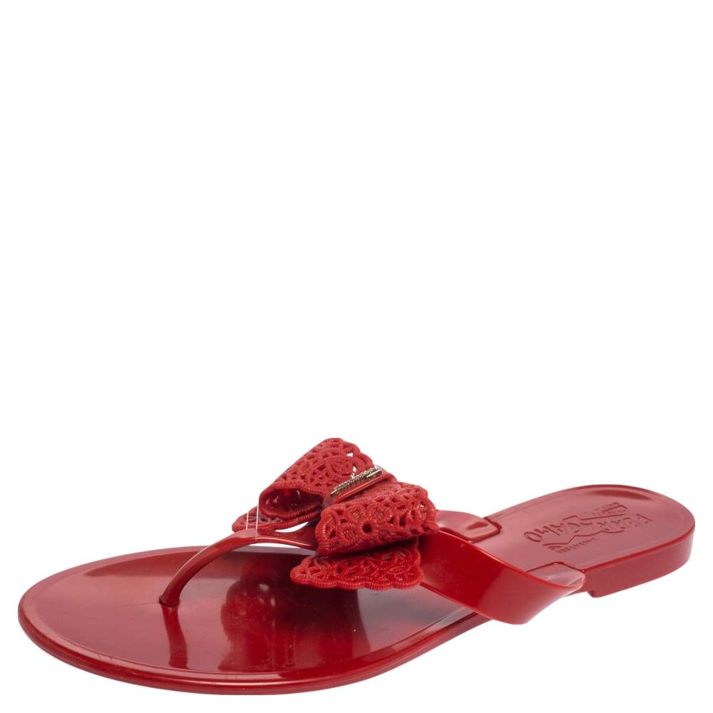 Salvatore Ferragamo Red Rubber Bali Thong Sandals Size 39.5