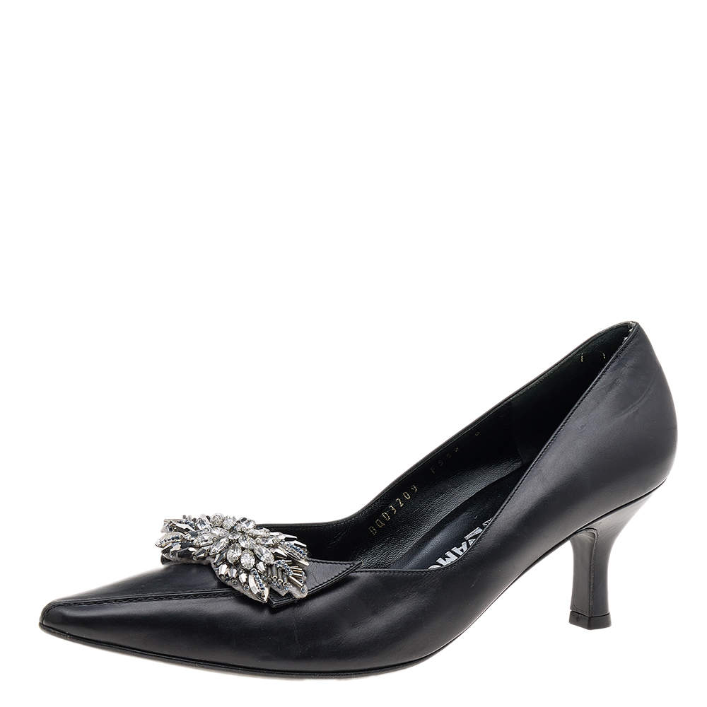 Pre Owned Salvatore Ferragamo Black Leather Crystal Embellished Pumps Size 38.5