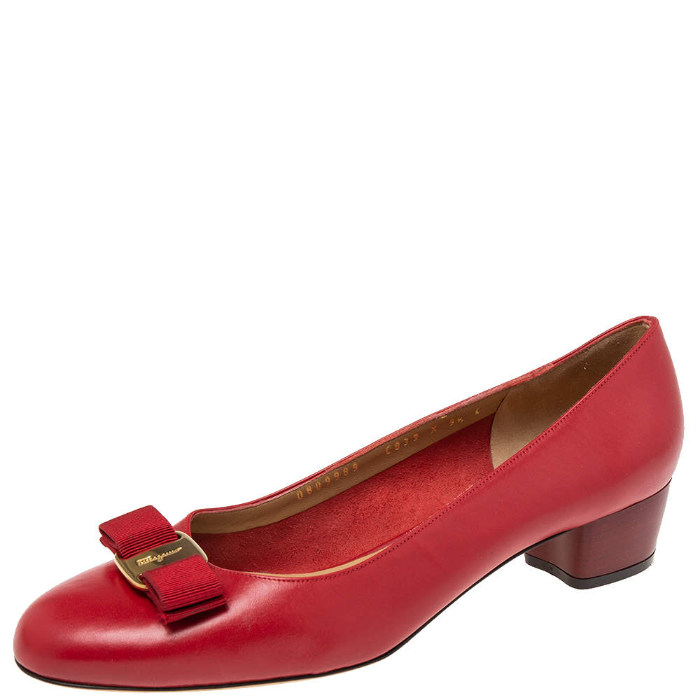 Pre Owned Salvatore Ferragamo Red Leather Vara Bow Pumps Size 40