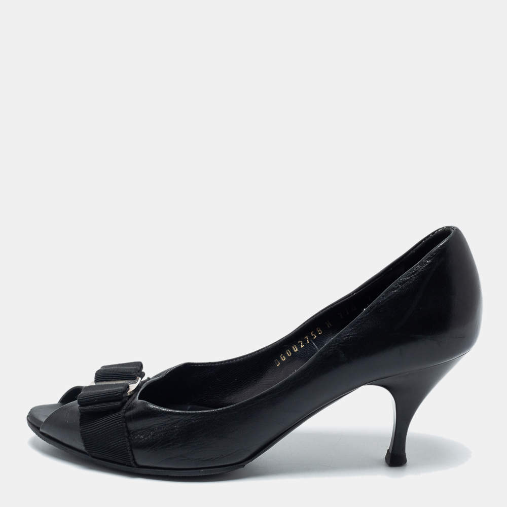 Salvatore Ferragamo Black Leather Vara Bow Peep-Toe Pumps Size 37.5