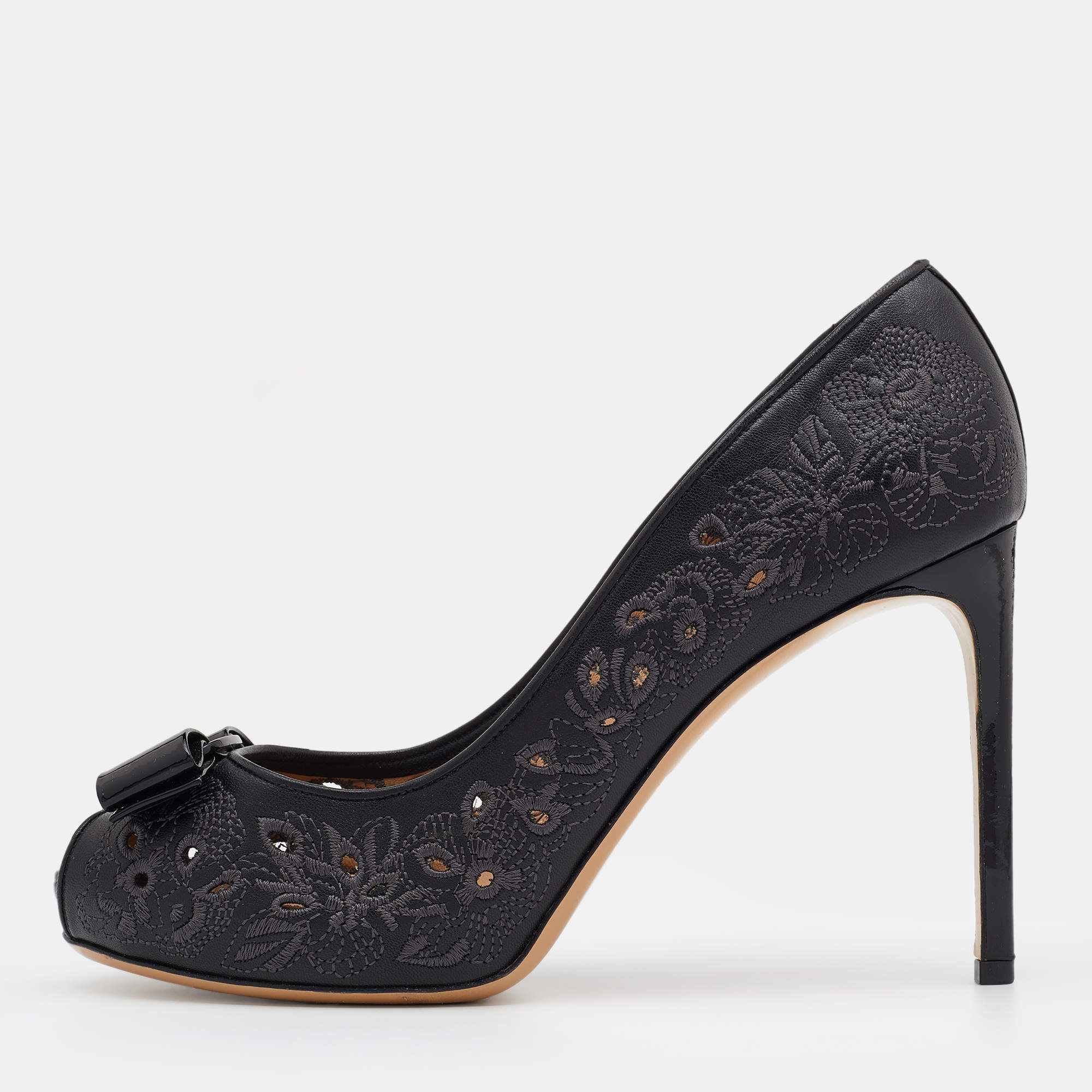 Pre Owned Salvatore Ferragamo Black Leather Laser Cut Out Embroidered Platform Peep Toe Pumps Size 39