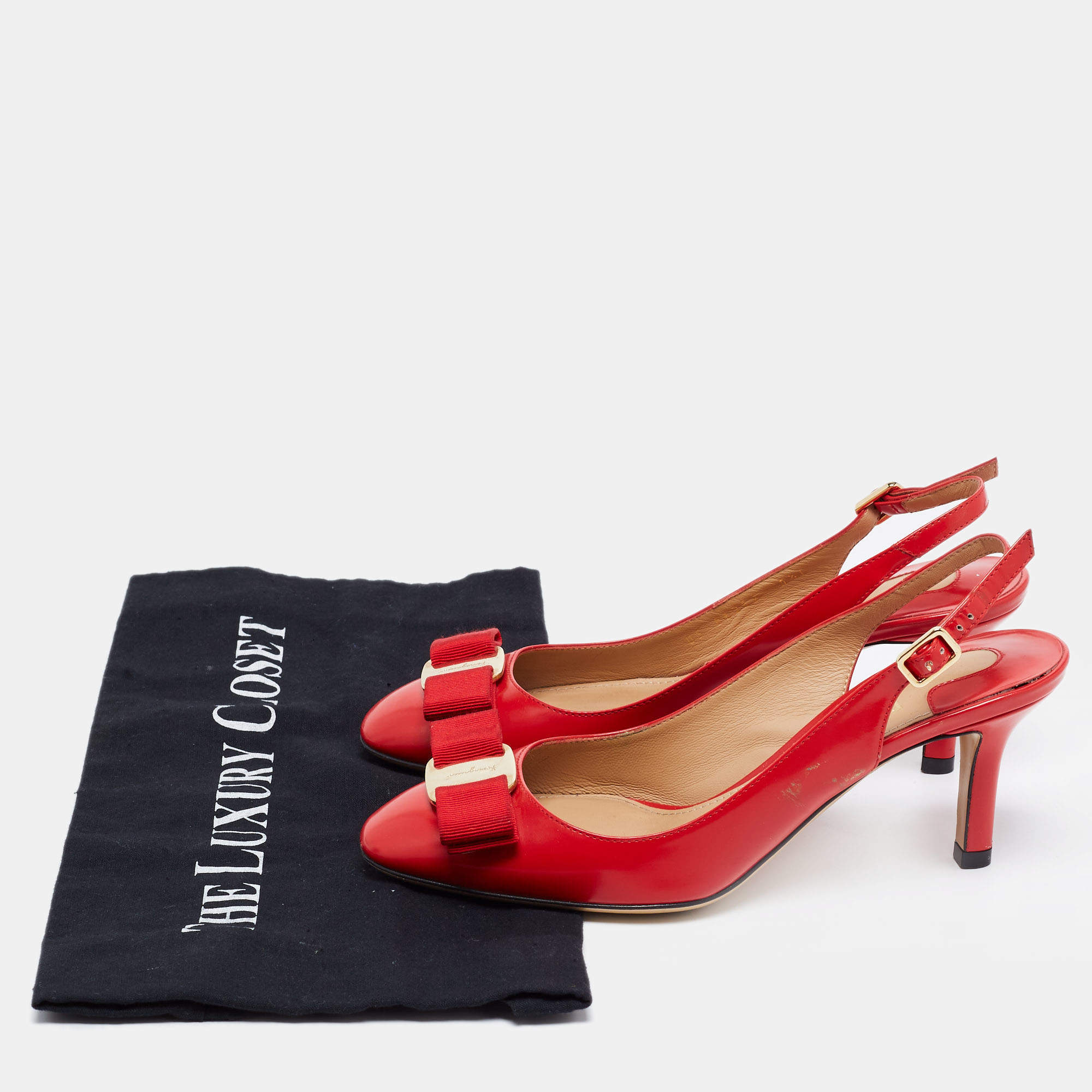 The Luxury Bargains - Salvatore Ferragamo • Red pumps • Size 9 fits 39 • Brand  new • Selling price: 400$🔸you can pay in 2 monthly installments🔸free  shipping in Nigeria #satvatoreferragamo #pumps #