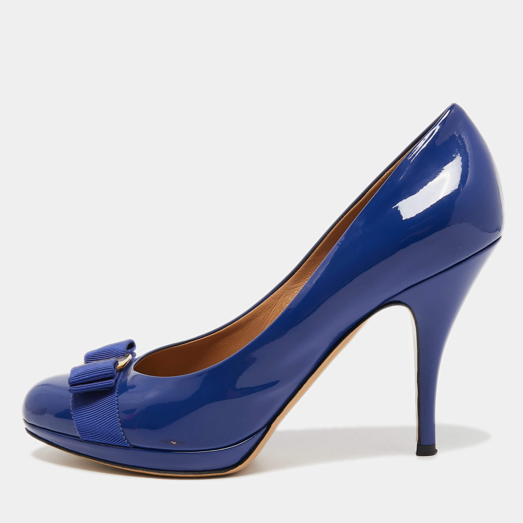 Ferragamo Blue Patent Leather Vara Bow Peep Toe Pumps 7 – STYLISHTOP