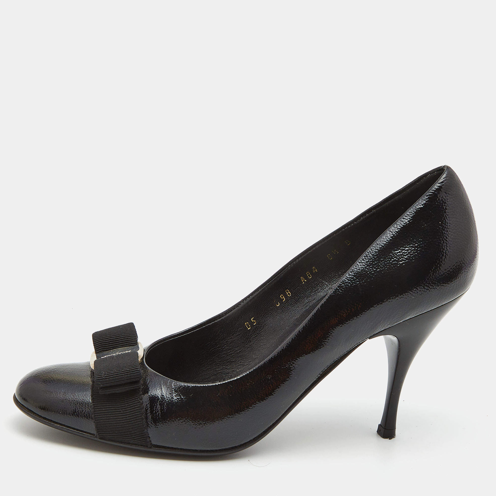 Salvatore Ferragamo Black Patent Leather Vara Bow Pumps Size 39