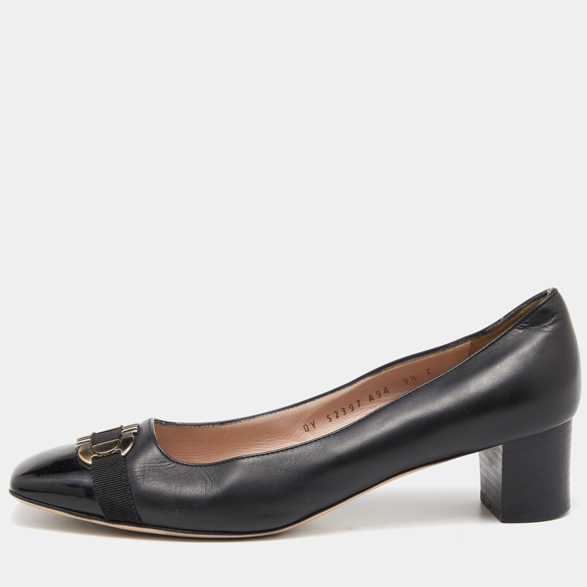パンプス Ferragamo Pumps With Gancini Detail Dark Barolo Ferragamo Pumps with Gancini detail Dark Barolo | TheDoubleF