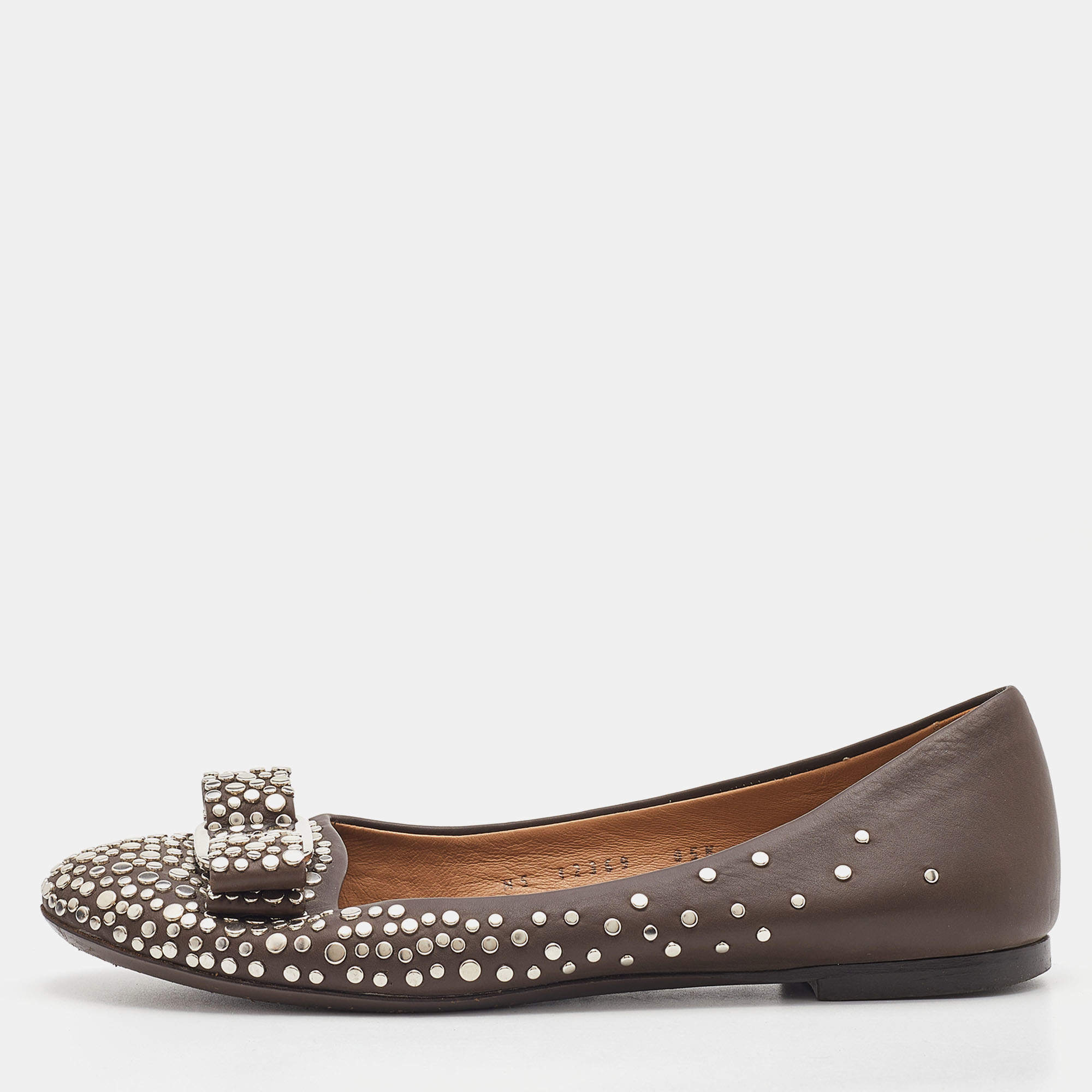 Pre Owned Salvatore Ferragamo Brown Studded Leather Vara Bow Ballet Flats Size 37