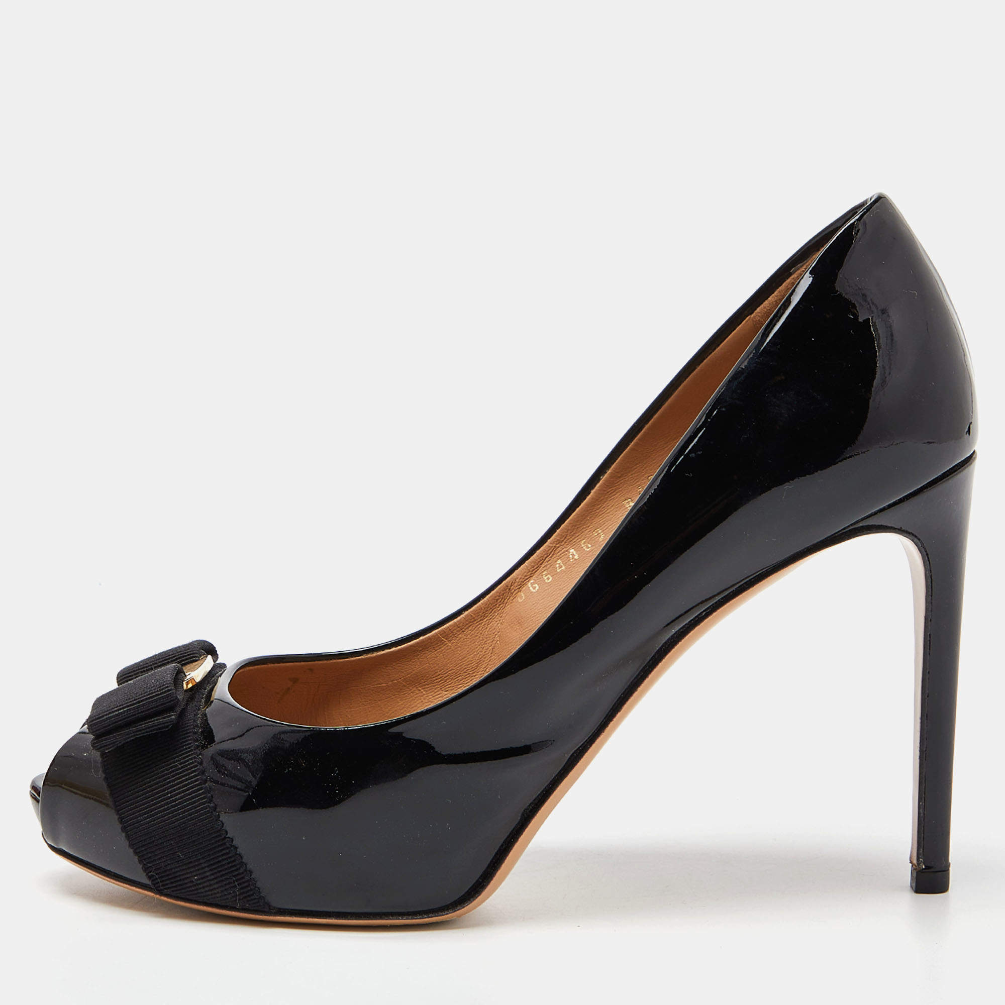 Pre Owned Salvatore Ferragamo Black Patent Leather Vara Bow Peep Toe Pumps Size 39