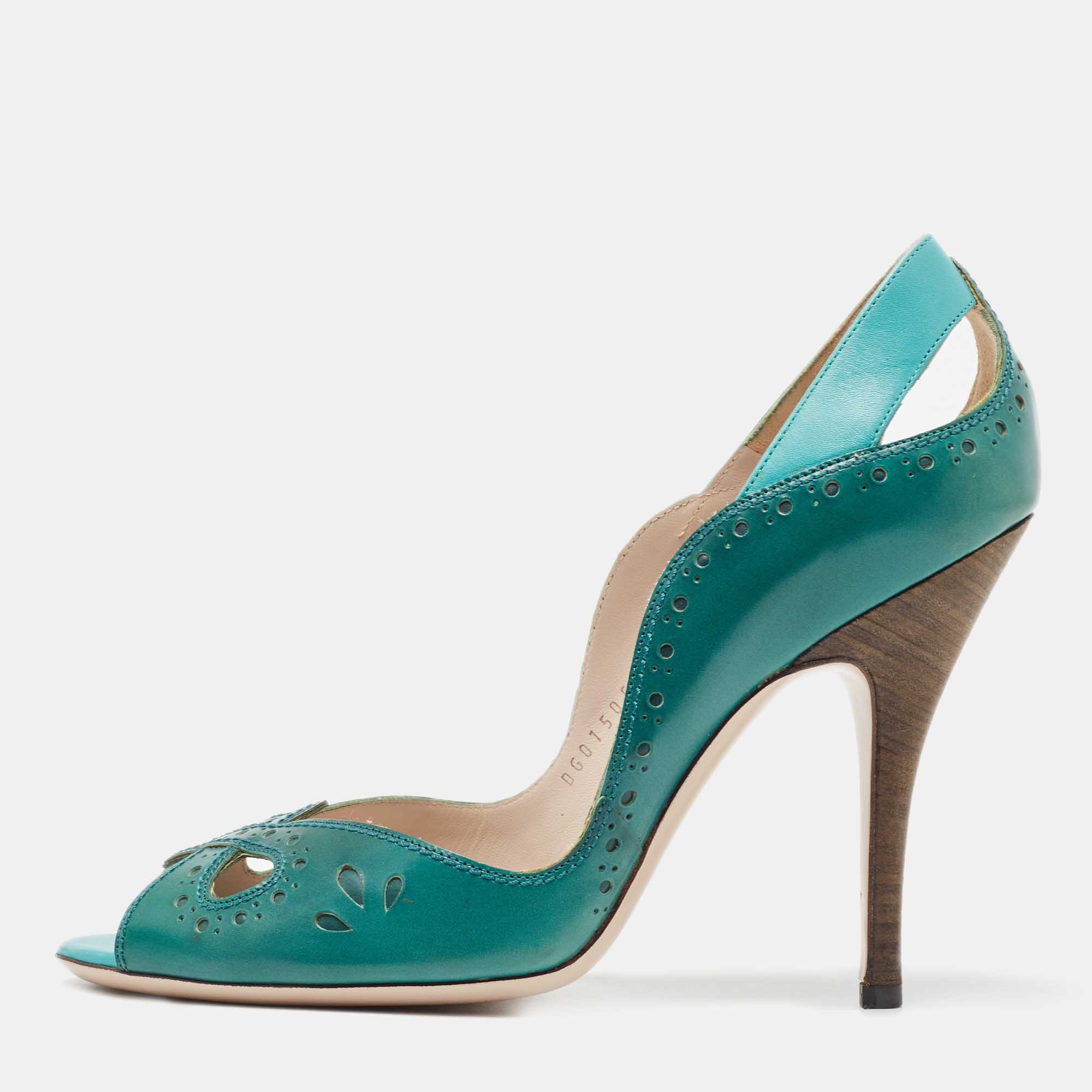 Pre Owned Salvatore Ferragamo Green Leather Pumps Size 39