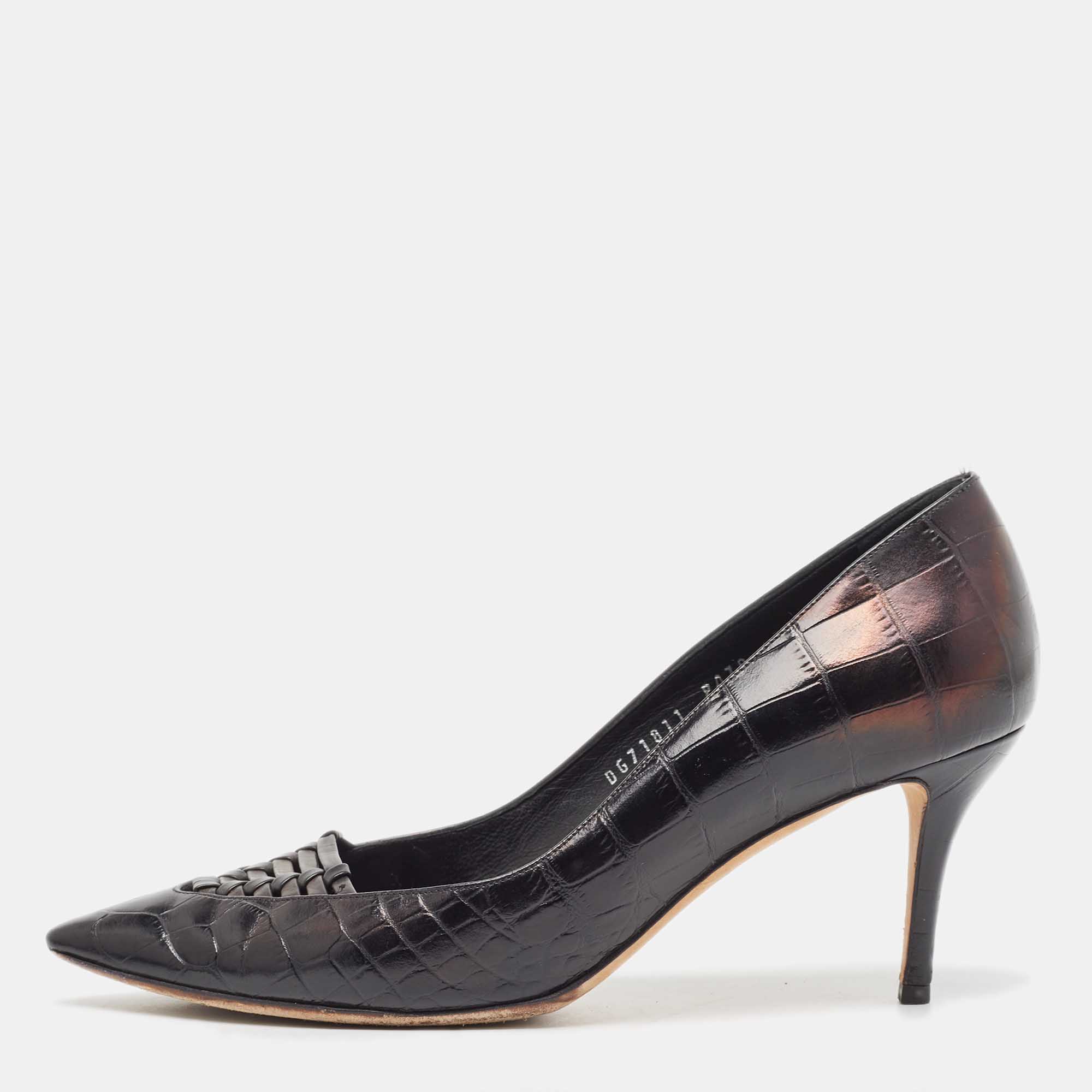 Salvatore Ferragamo Black Croc Leather Vara Pumps Size 39