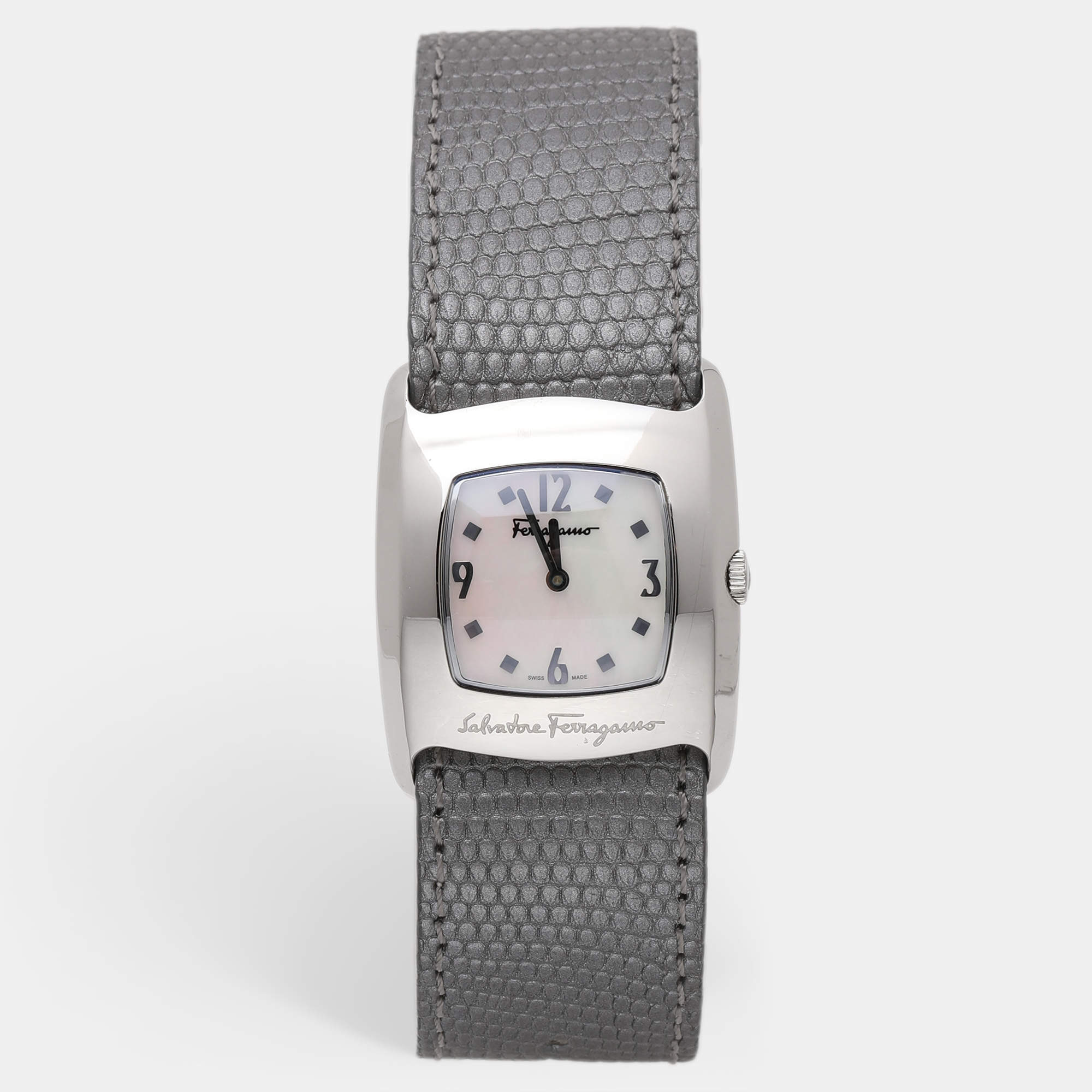 Pre Owned Salvatore Ferragamo Vara Mother of Pearl Stainless Steel Women's Wristwatch 30 mm