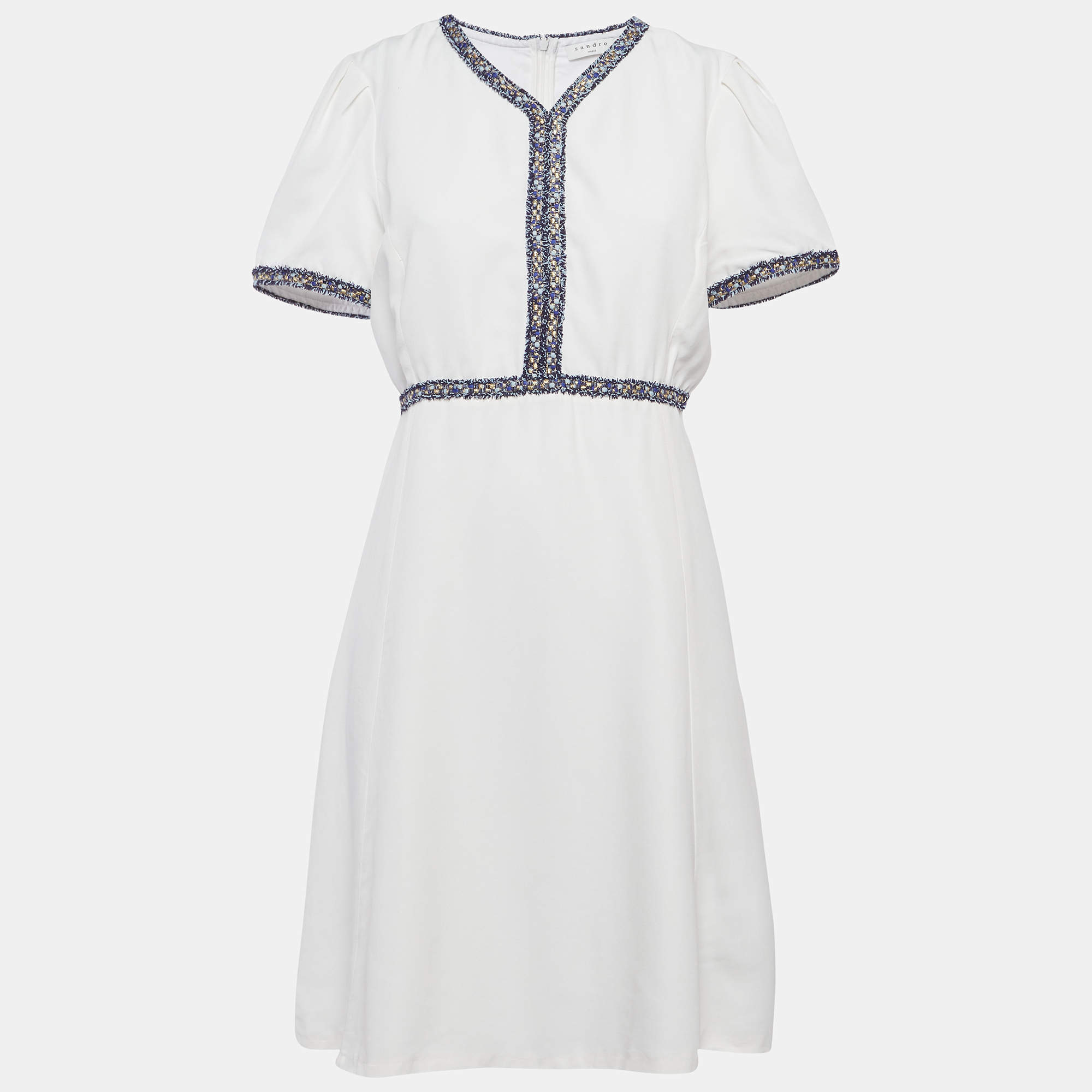 مملوكة مسبقًا فستان ساندرو أبيض كريب مزين بحواف تويد قصير كبير الحجم