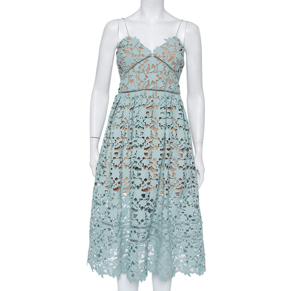 مملوكة مسبقًا فستان سيلف بورتريت ميدي أزيليا دانتيل غيوبير أخضر مينت مقاس متوسط