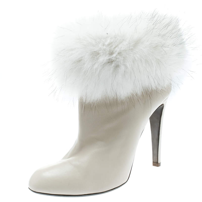 Sergio Rossi Cream Leather With Fur Trim Ankle Boots Size 40.5