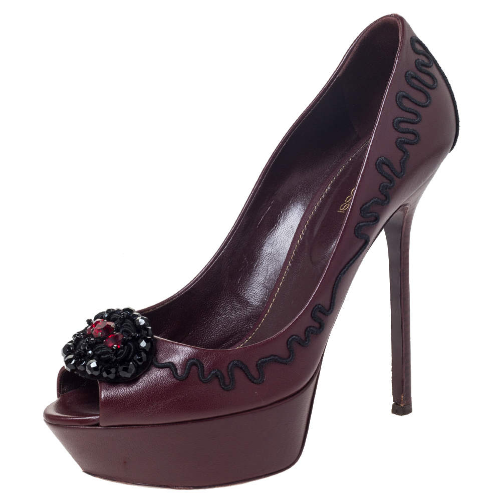 Pre Owned حذاء كعب عالي سيرجيو روسي مقدمة مفتوحة نعل سميك مزخرف جلد عنابي مقاس 39