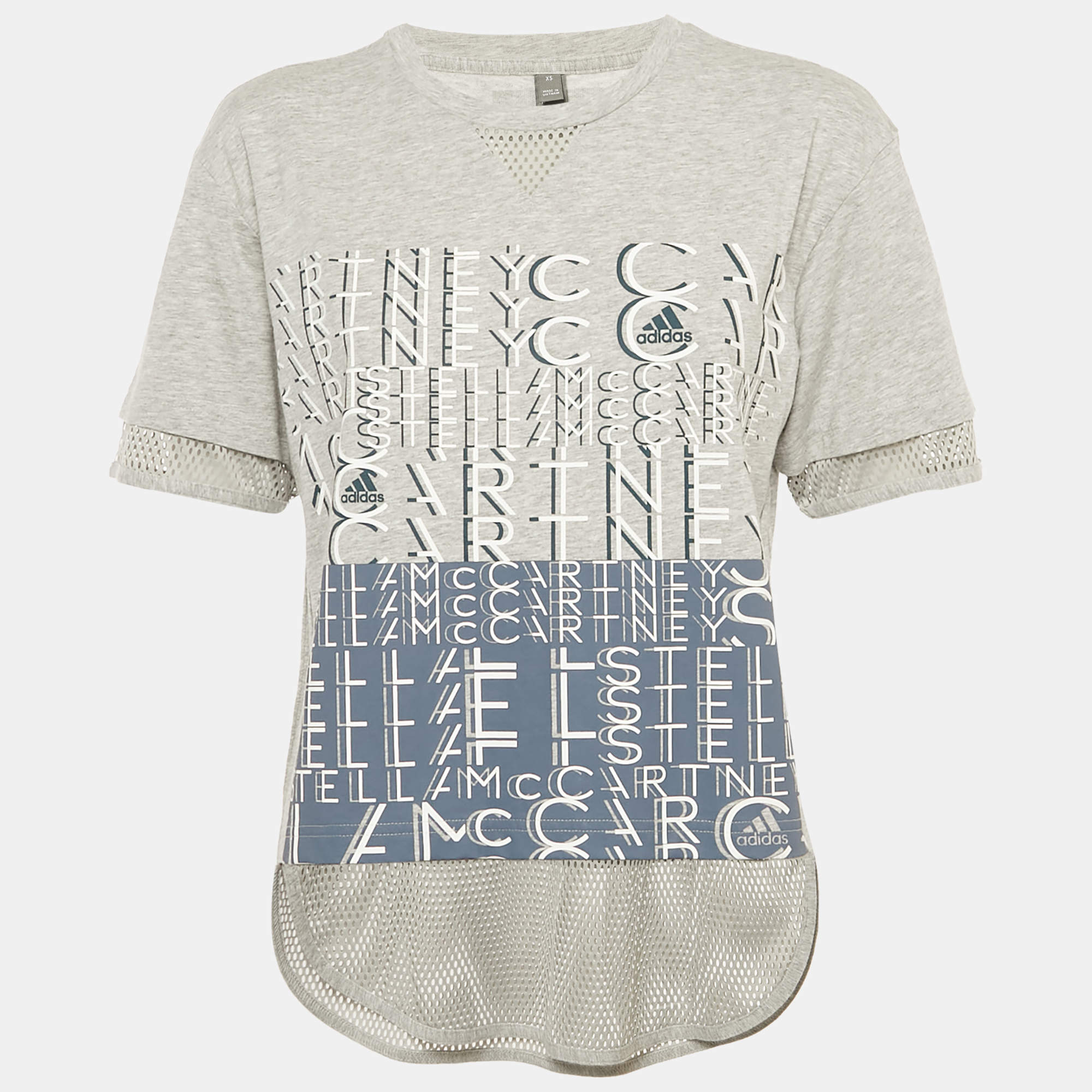 مملوكة مسبقًا تي شيرت ستيلا مكارتني أديداس رمادي بطبعة قطن وتفاصيل شبكية مقاس صغير - إكس سمال