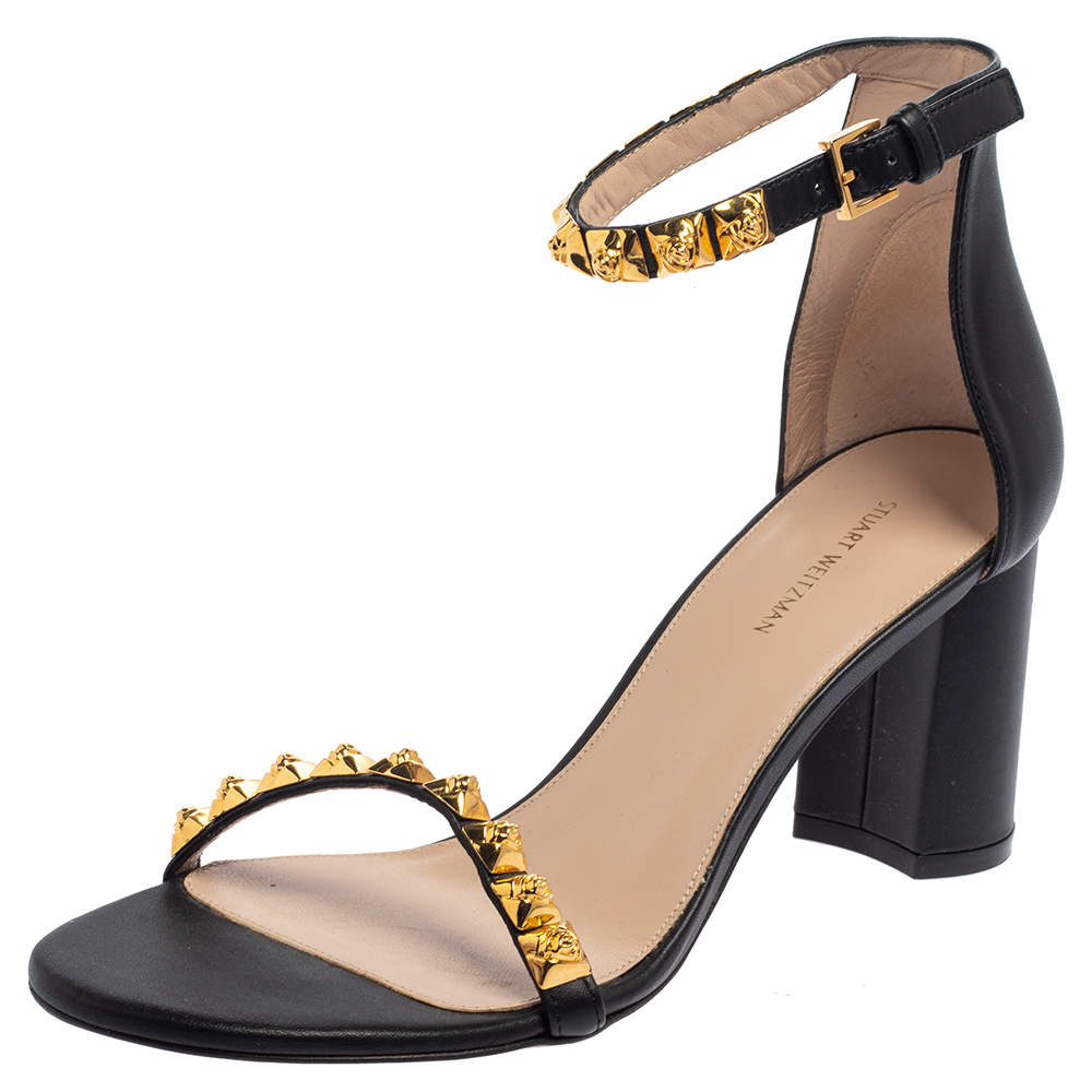 Pre Owned صندل ستيوارت وايتزمان سير كاحل جلد أسود مزخرف مقاس 39.5