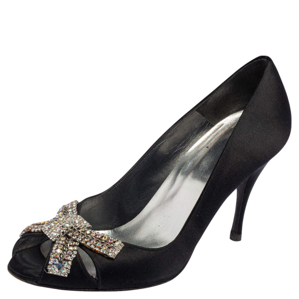 Pre Owned Stuart Weitzman Black Satin Crystal Embellished Bow Peep Toe Pumps Size 38