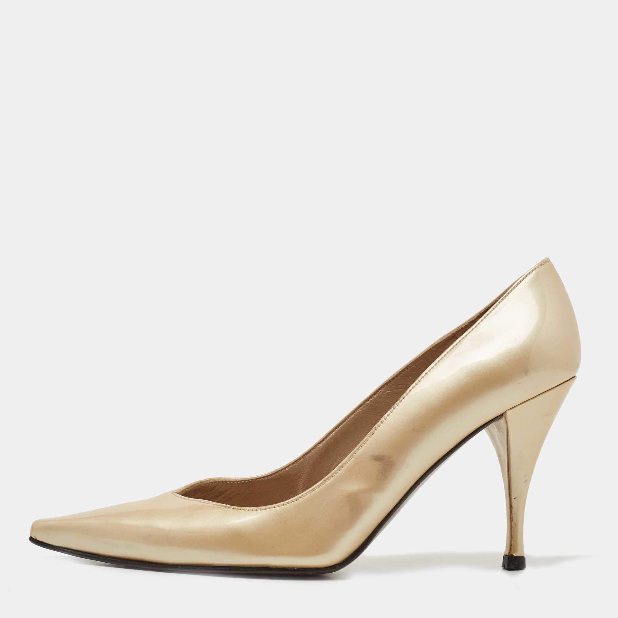 Stuart Weitzman Beige Patent Leather Pumps Size 36