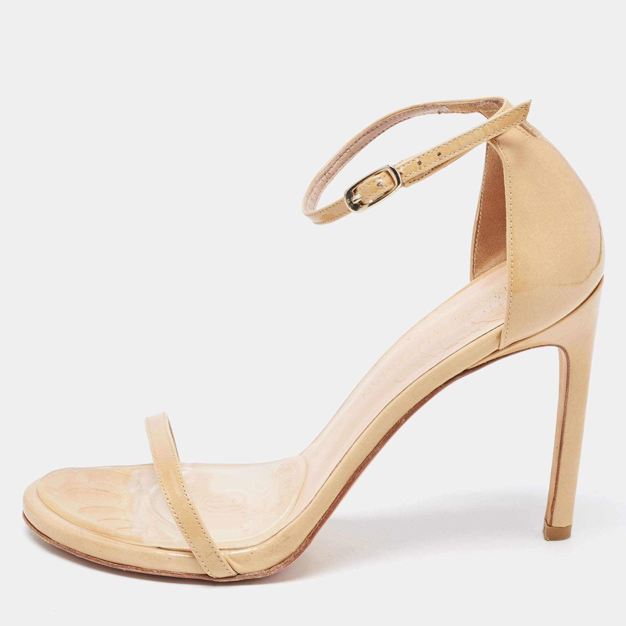 مملوكة مسبقًا Stuart Weitzman Beige Patent Leather Nudist Sandals Size 38.5
