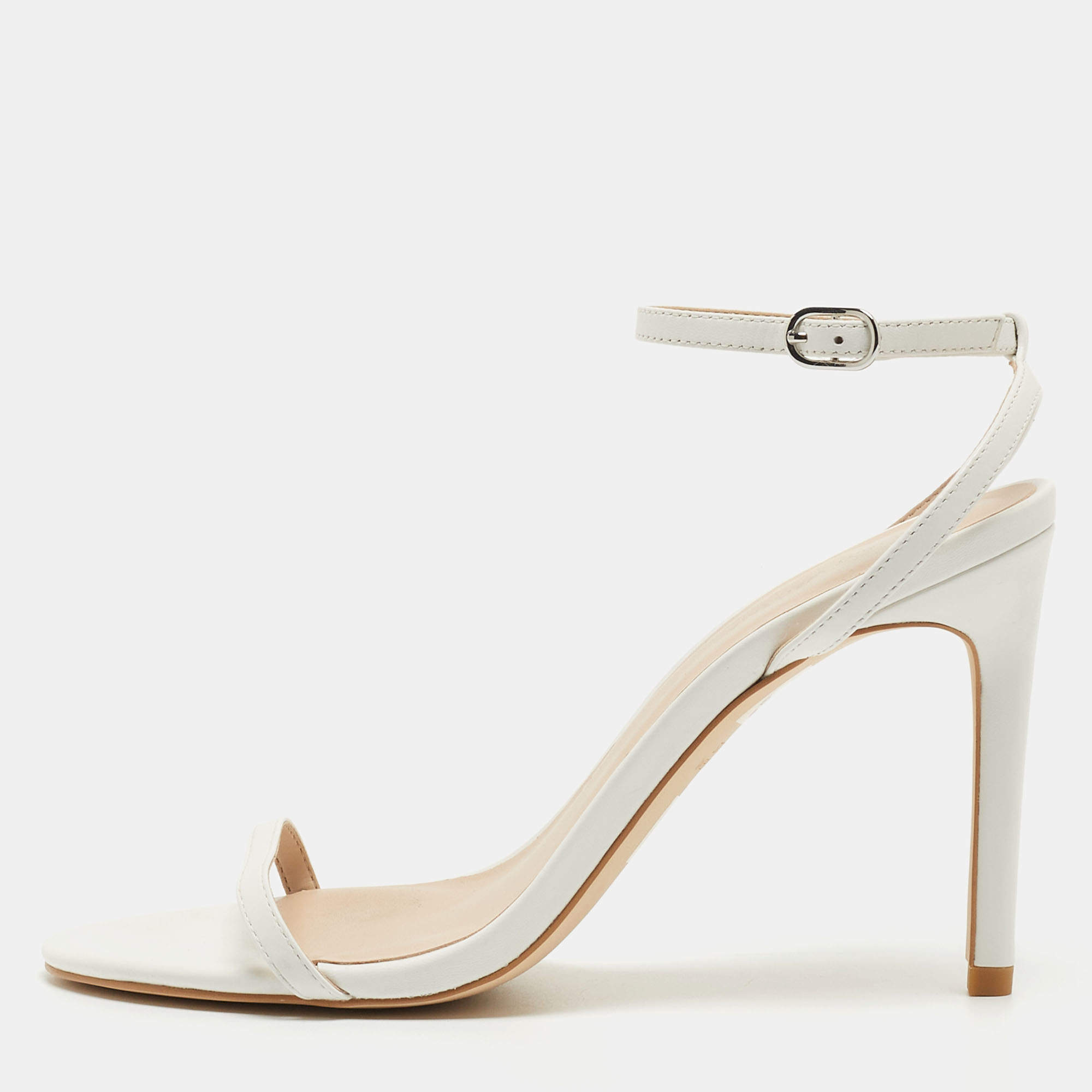 مملوكة مسبقًا Stuart Weitzman White Leather Nudist Ankle Strap Sandals Size 39