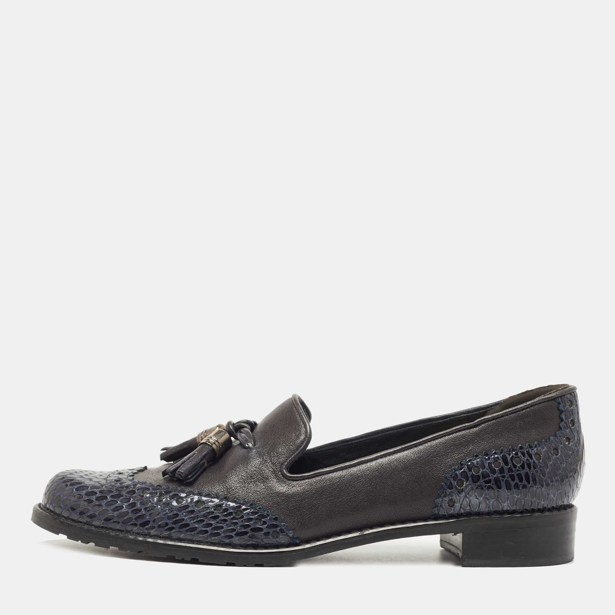 Stuart Weitzman Grey/Black Python embossed and Leather Tassel Loafers  Size 37