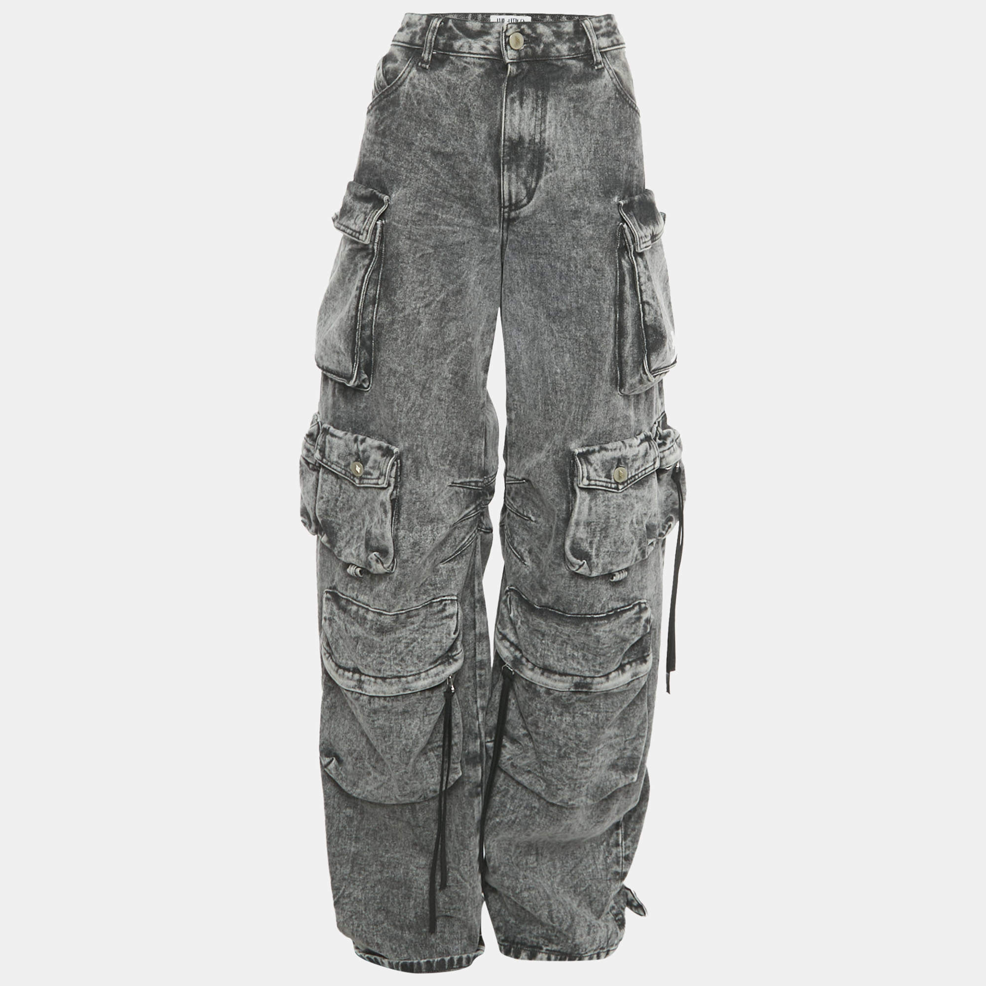 مملوكة مسبقًا {"name_ar": "ذا أتيكو جينز قطن رمادي بكارجو مقاس متوسط خصر 29 بوصة"}