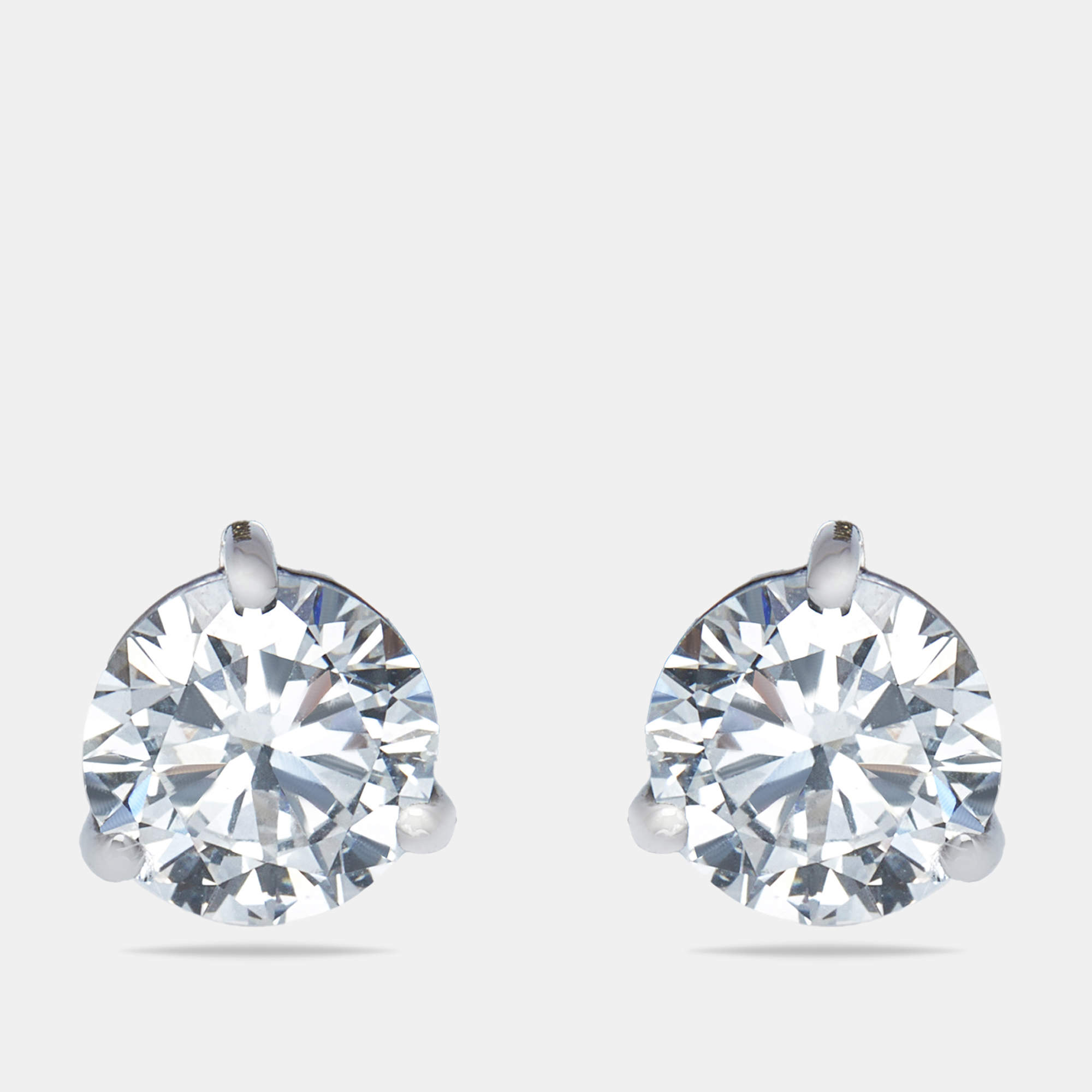 Pre Owned 0.60 cts Round Brilliant Cut 18k White Gold Lab Grown Diamonds Solitaire Stud Earrings