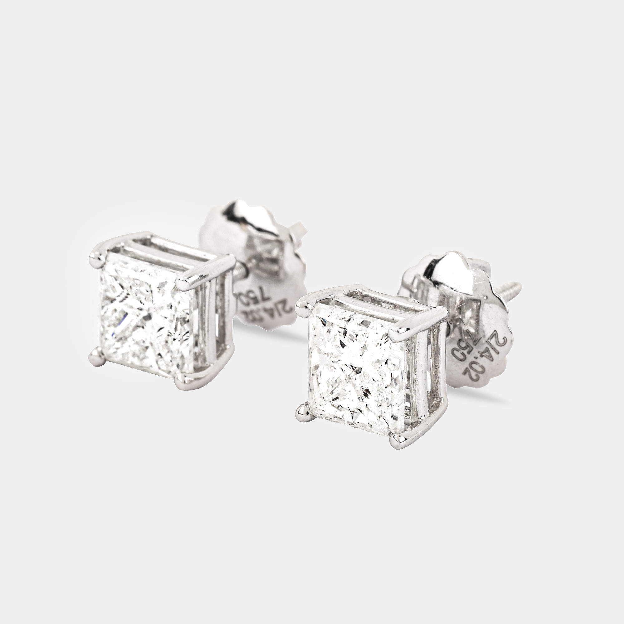 3.68 cts Princess Cut 18k White Gold Diamond Solitaire Earrings