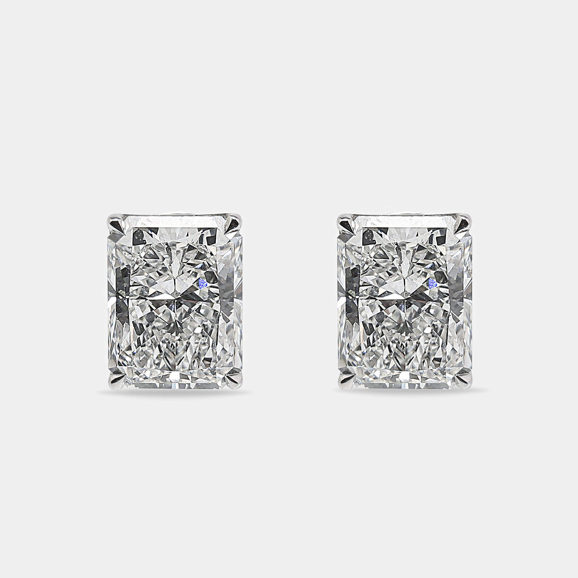 Pre Owned 6.00 cts Radiant Cut 18k White Gold Lab Grown Diamonds Solitaire Stud Earrings