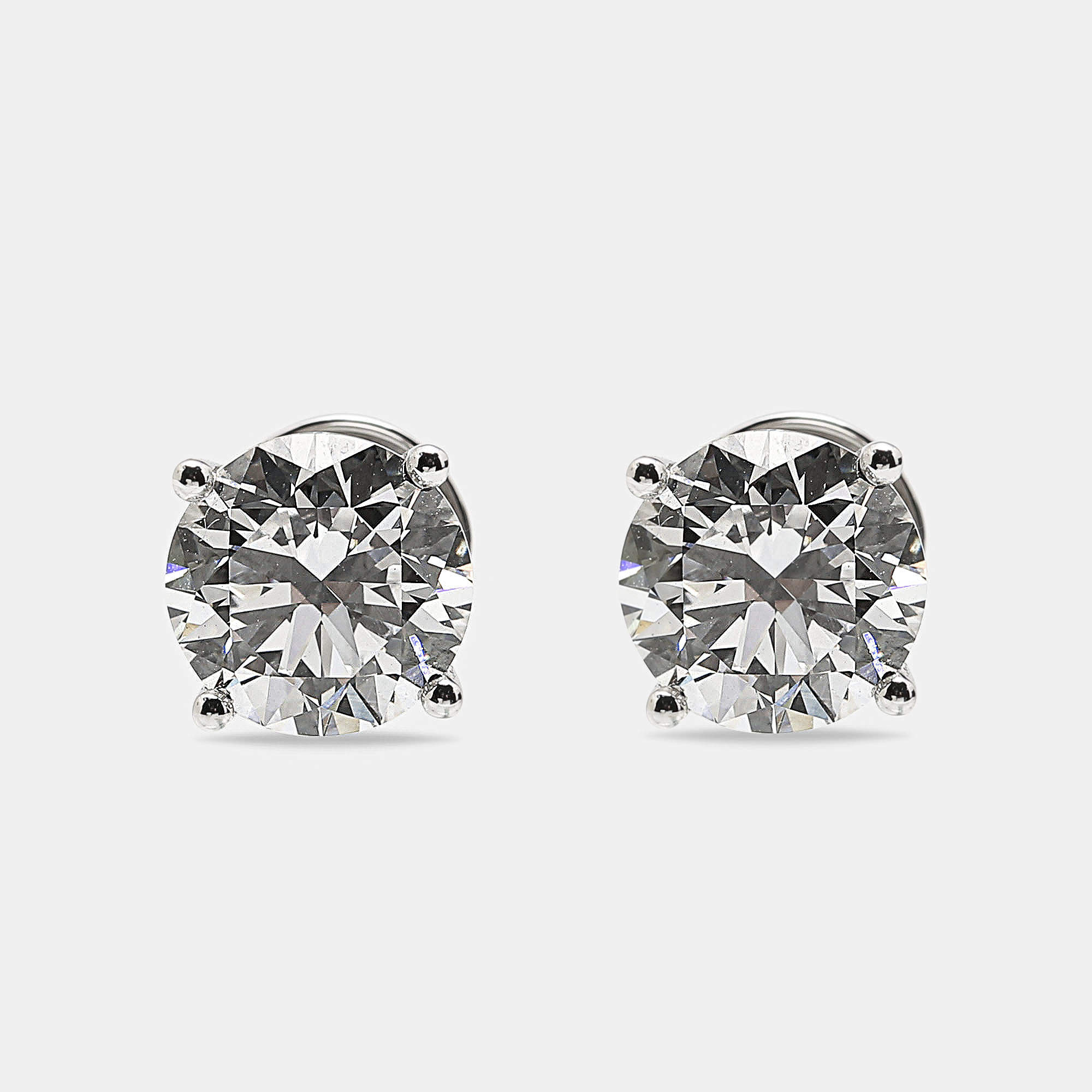 مملوكة مسبقًا 6.00 cts Round Brilliant Cut 18k White Gold Lab Grown Diamonds Solitaire Stud Earrings