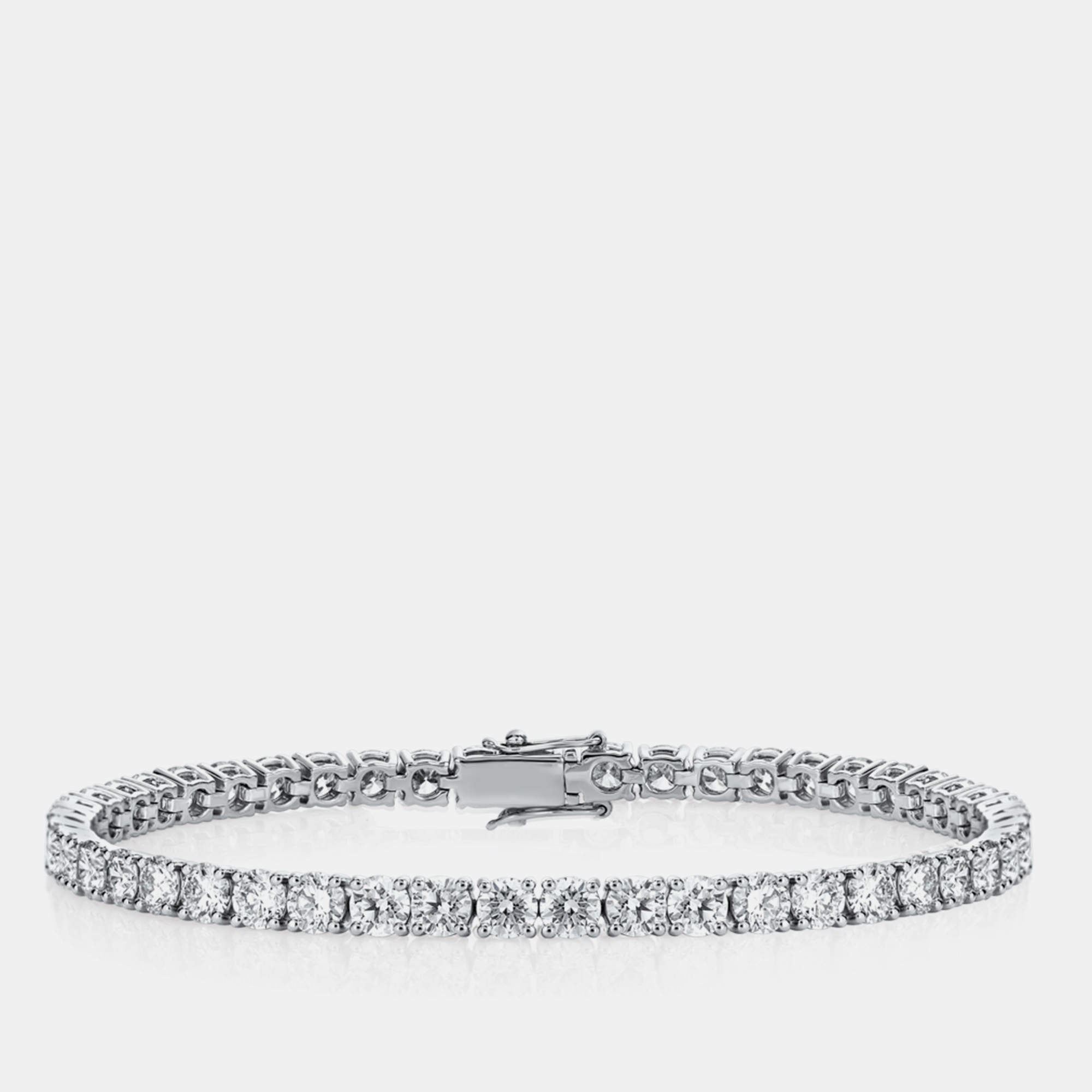 7.50 cts Round 18k White Gold Stunning Lab Grown Diamond Tennis Bracelet