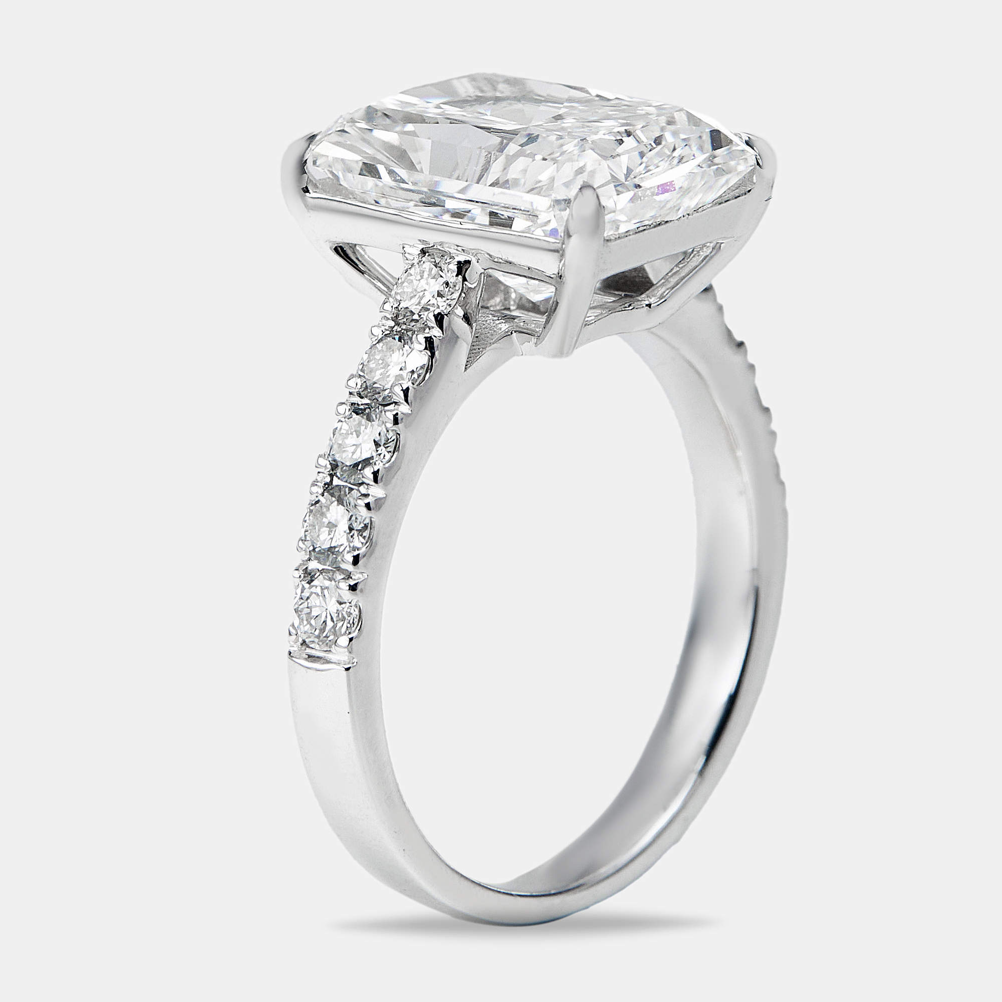 5.50 cts Radiant and Round Lab Grown Diamond 18k White Gold Ring Size 51