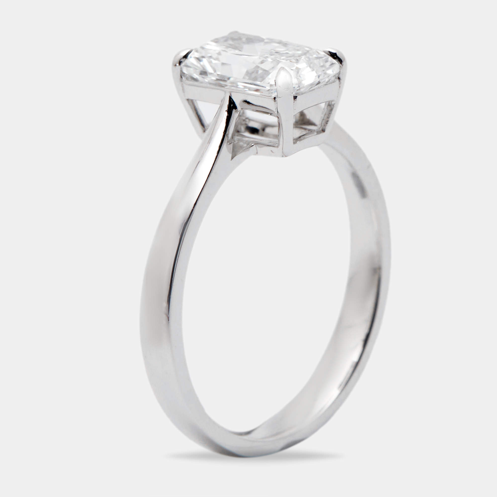 1.50 cts Radiant Brilliant Cut 18k White Gold Ring Size 52